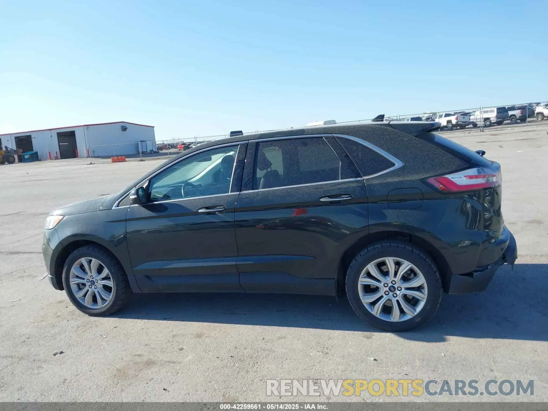 15 Photograph of a damaged car 2FMPK4K95NBA53113 FORD EDGE 2022