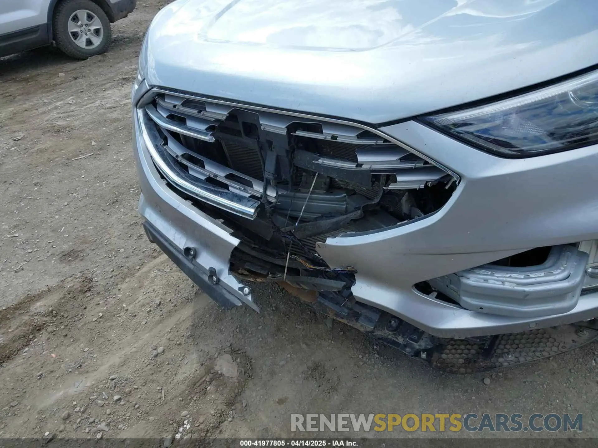 18 Photograph of a damaged car 2FMPK4K95NBA62894 FORD EDGE 2022