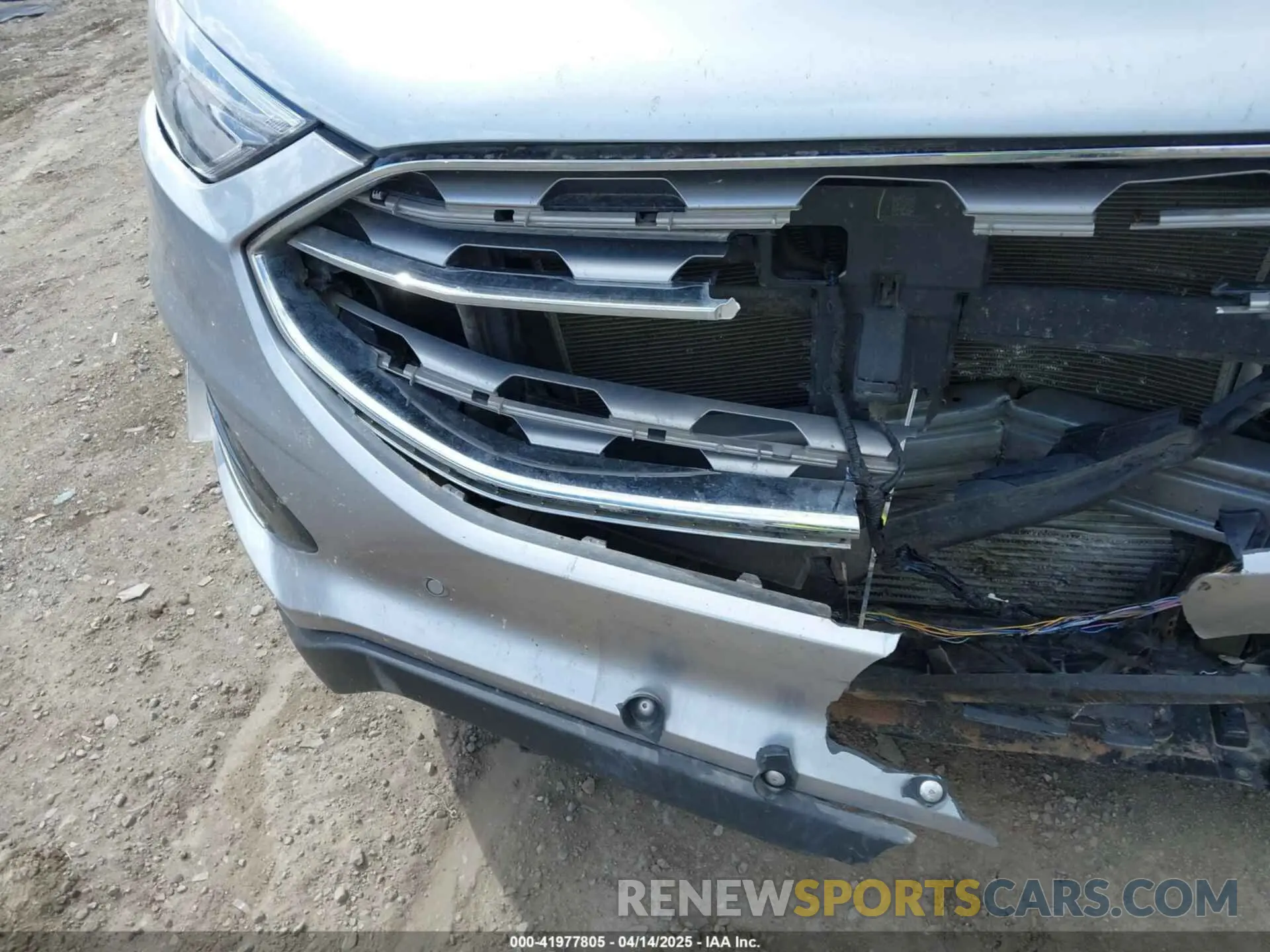 19 Photograph of a damaged car 2FMPK4K95NBA62894 FORD EDGE 2022