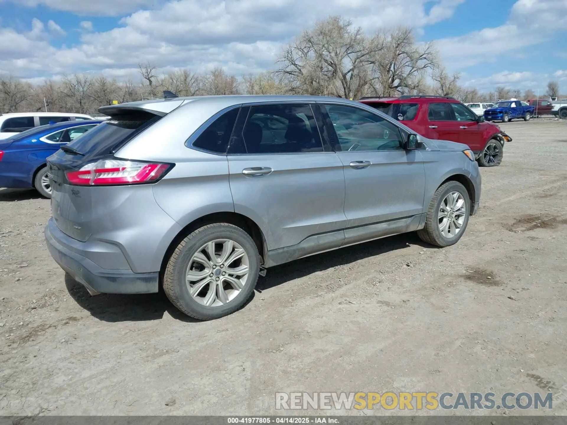 4 Photograph of a damaged car 2FMPK4K95NBA62894 FORD EDGE 2022