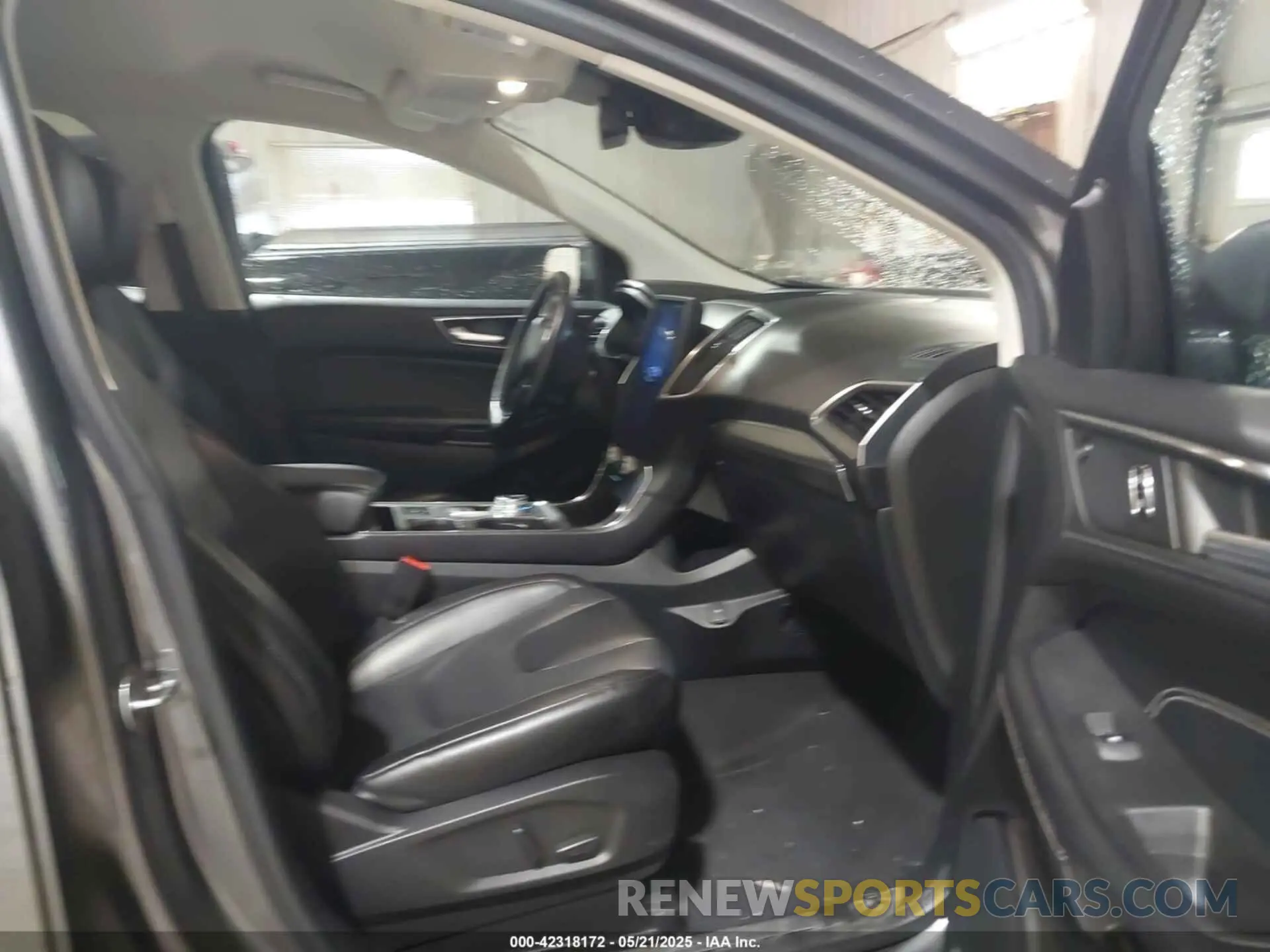 5 Photograph of a damaged car 2FMPK4K95NBB06246 FORD EDGE 2022
