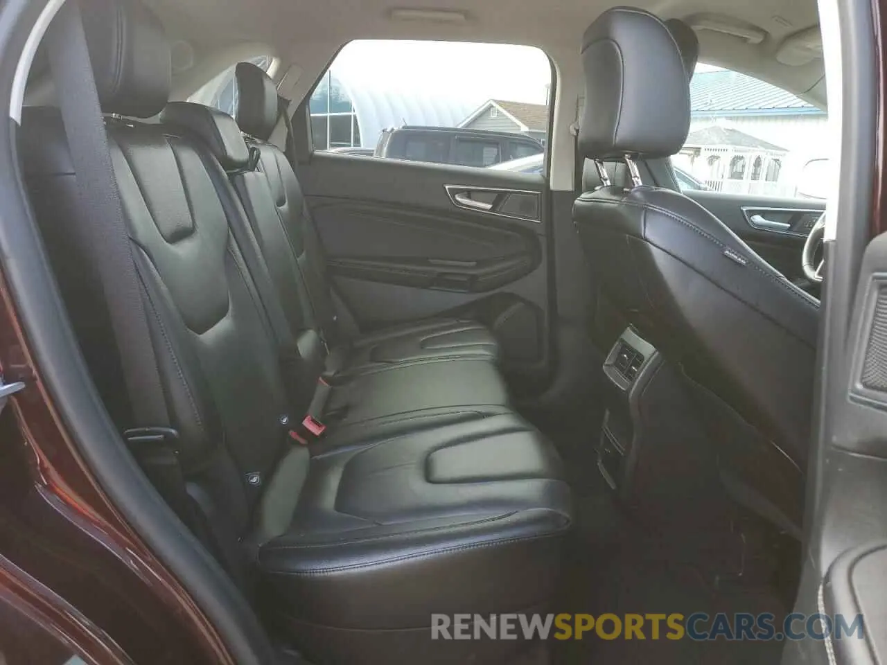 11 Photograph of a damaged car 2FMPK4K95NBB06604 FORD EDGE 2022