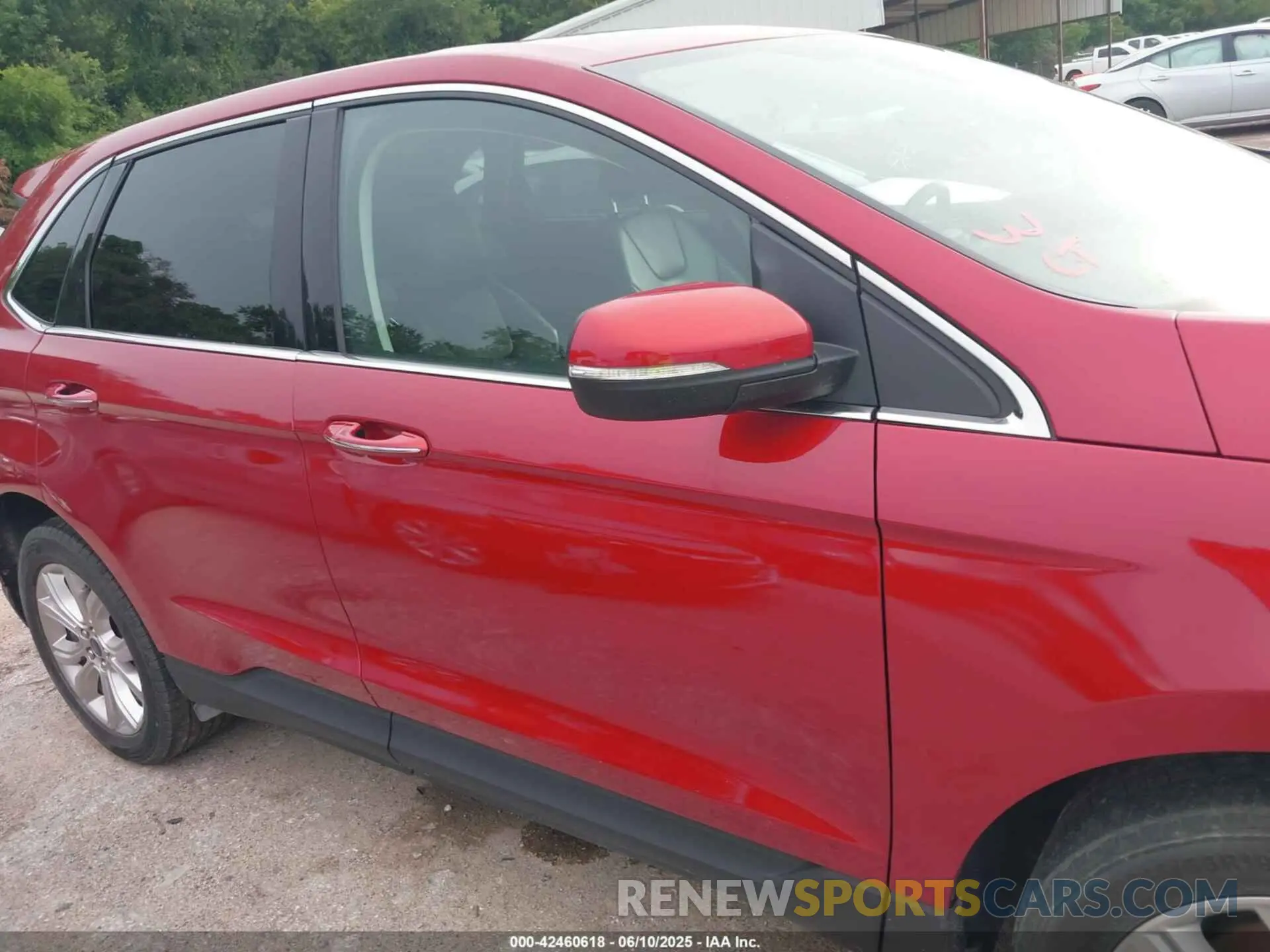13 Photograph of a damaged car 2FMPK4K95NBB06781 FORD EDGE 2022
