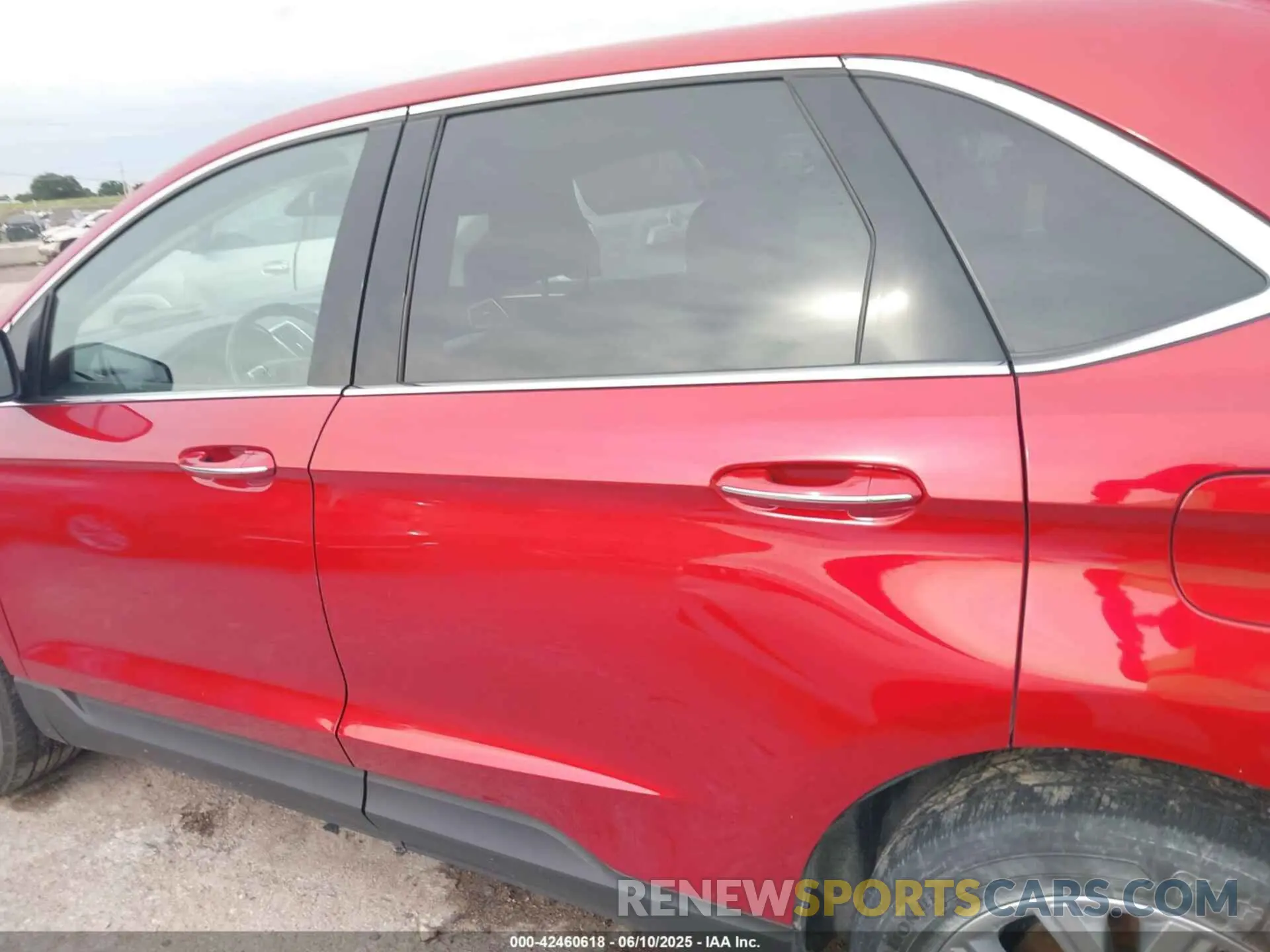 14 Photograph of a damaged car 2FMPK4K95NBB06781 FORD EDGE 2022