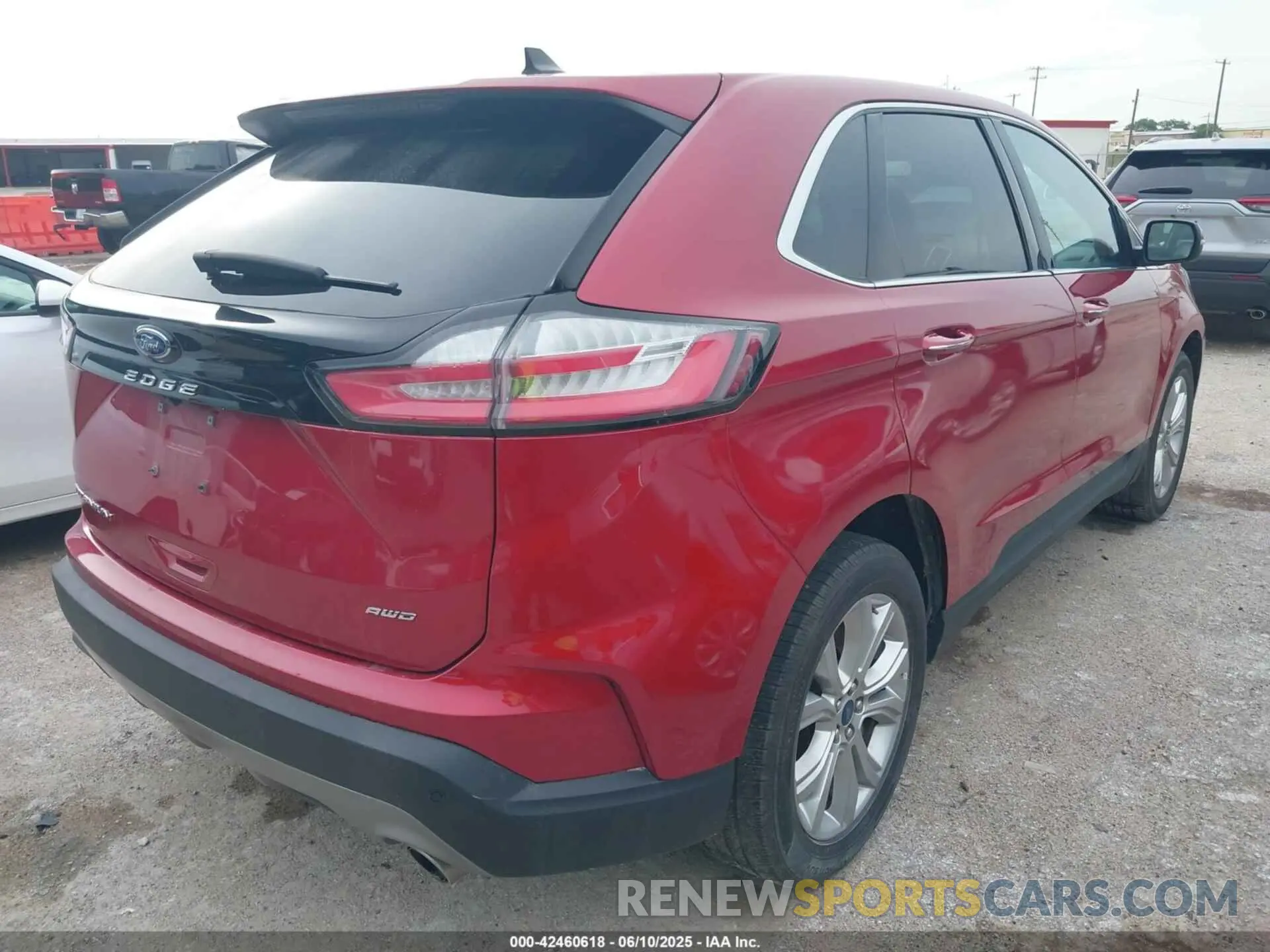 4 Photograph of a damaged car 2FMPK4K95NBB06781 FORD EDGE 2022
