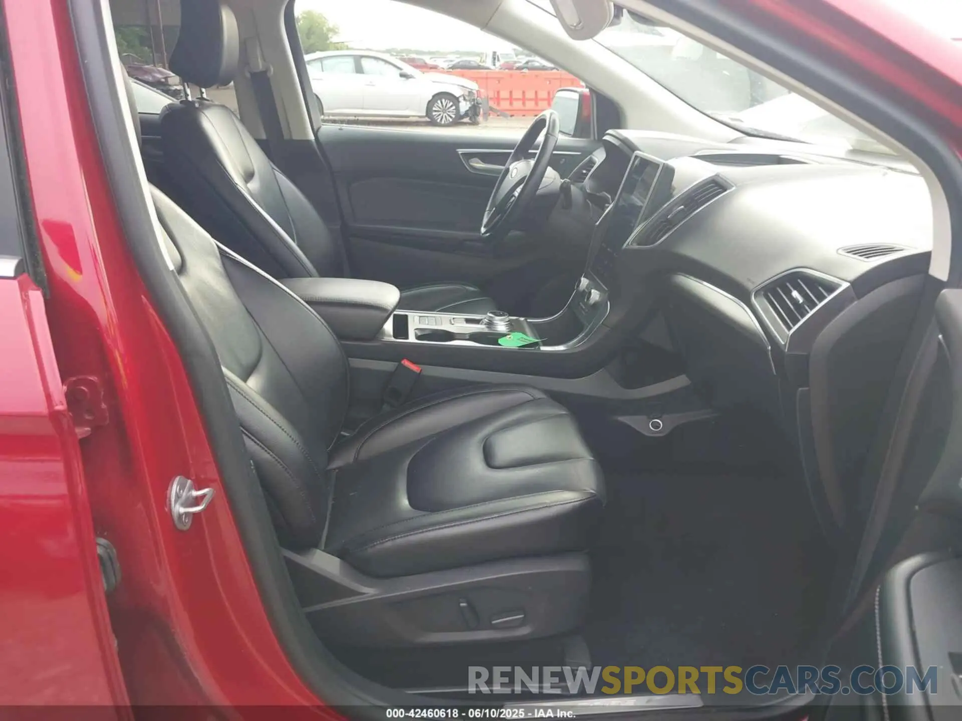 5 Photograph of a damaged car 2FMPK4K95NBB06781 FORD EDGE 2022