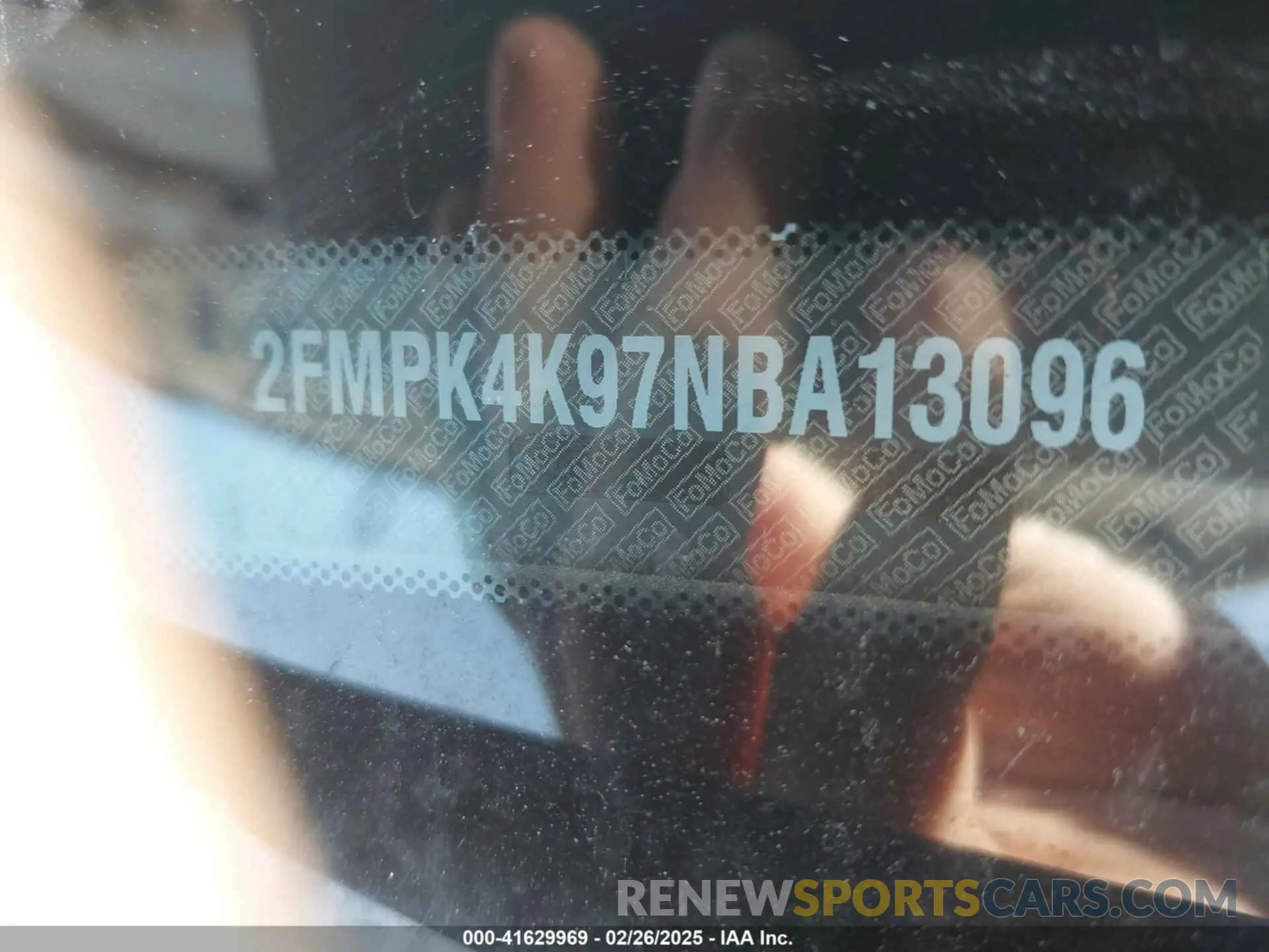 9 Photograph of a damaged car 2FMPK4K97NBA13096 FORD EDGE 2022
