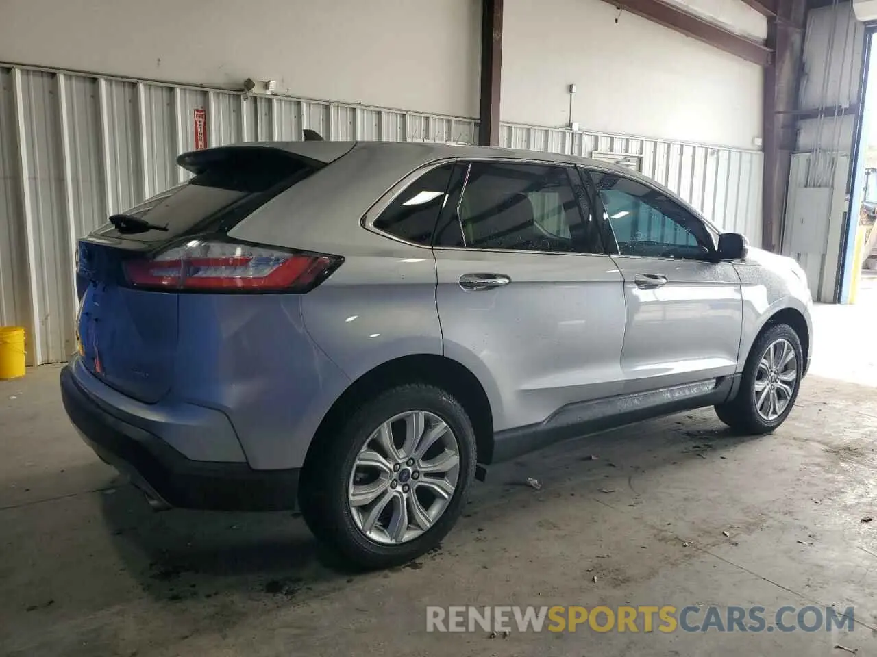3 Photograph of a damaged car 2FMPK4K97NBA34708 FORD EDGE 2022