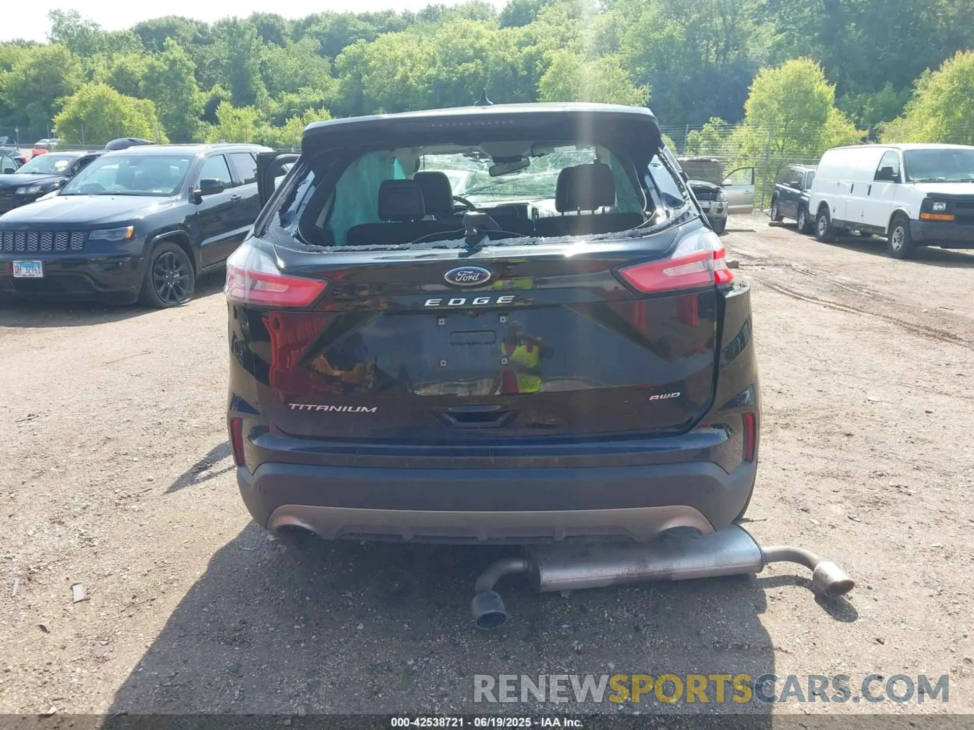 15 Photograph of a damaged car 2FMPK4K98NBA39528 FORD EDGE 2022