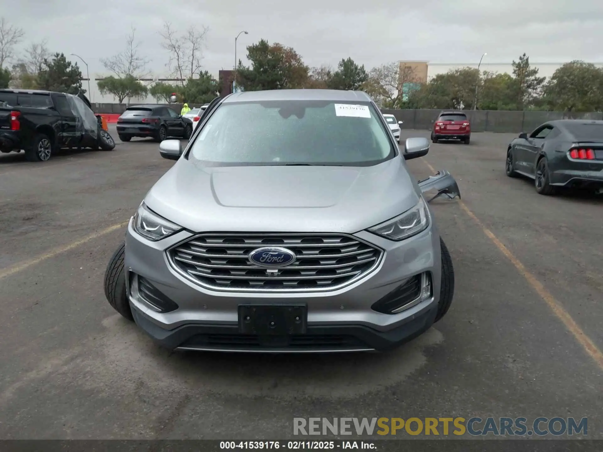 12 Photograph of a damaged car 2FMPK4K98NBA55700 FORD EDGE 2022