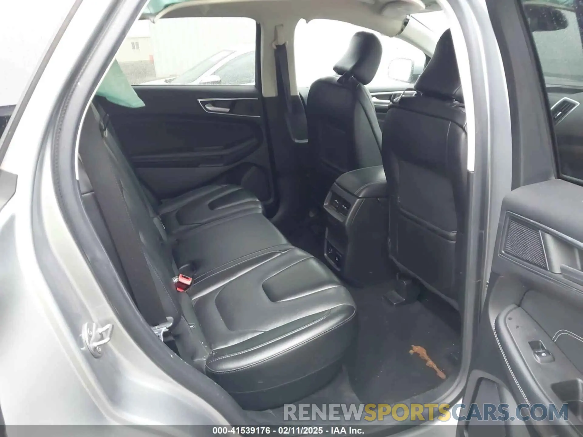 8 Photograph of a damaged car 2FMPK4K98NBA55700 FORD EDGE 2022