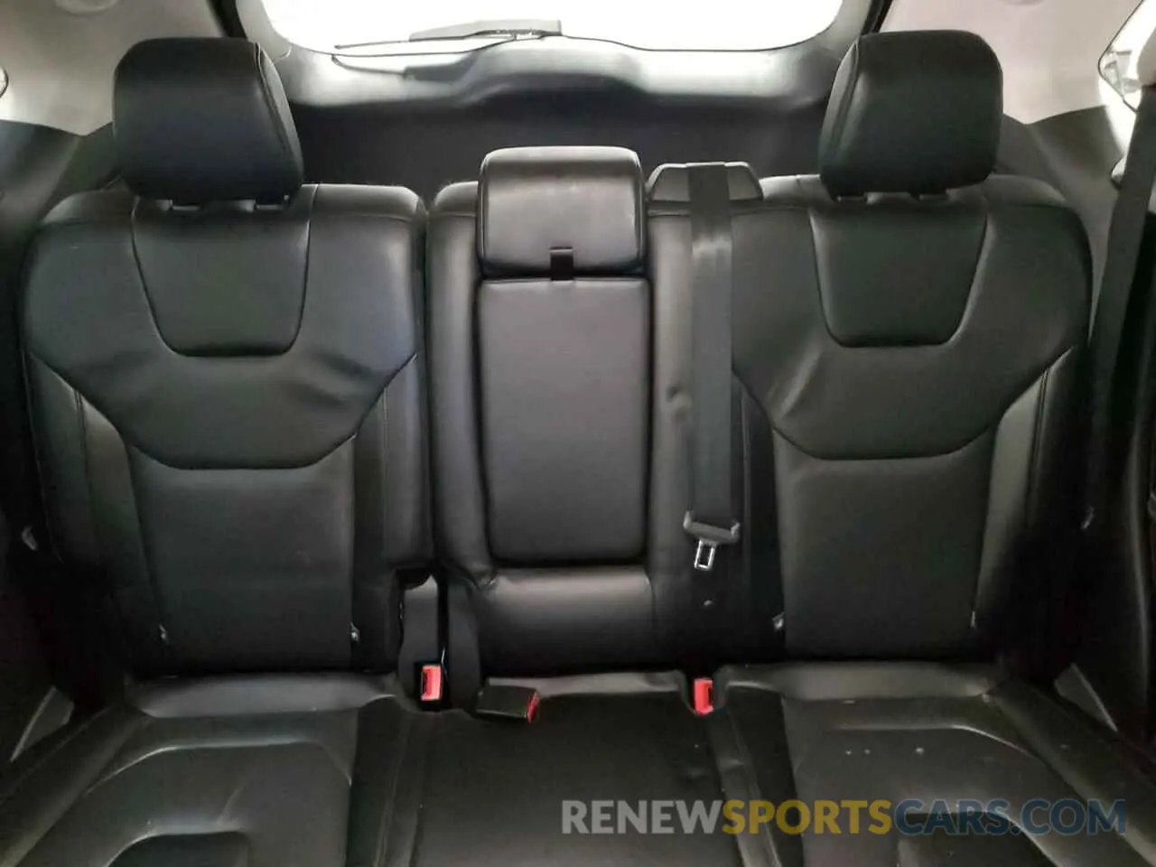 10 Photograph of a damaged car 2FMPK4K98NBB04121 FORD EDGE 2022