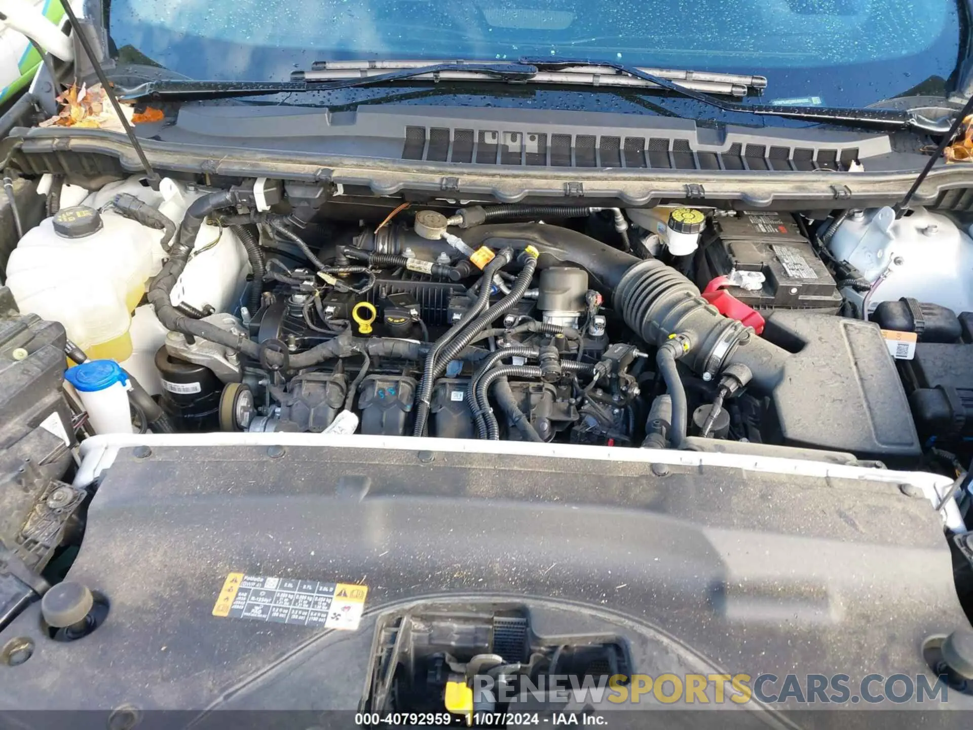 10 Photograph of a damaged car 2FMPK4K98NBB09352 FORD EDGE 2022