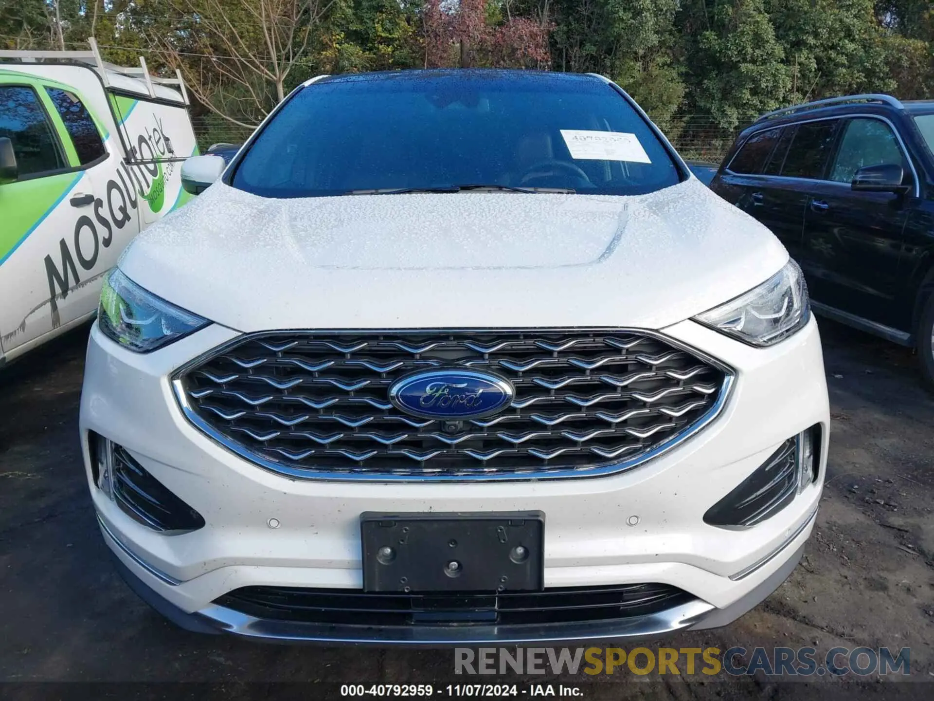 12 Photograph of a damaged car 2FMPK4K98NBB09352 FORD EDGE 2022