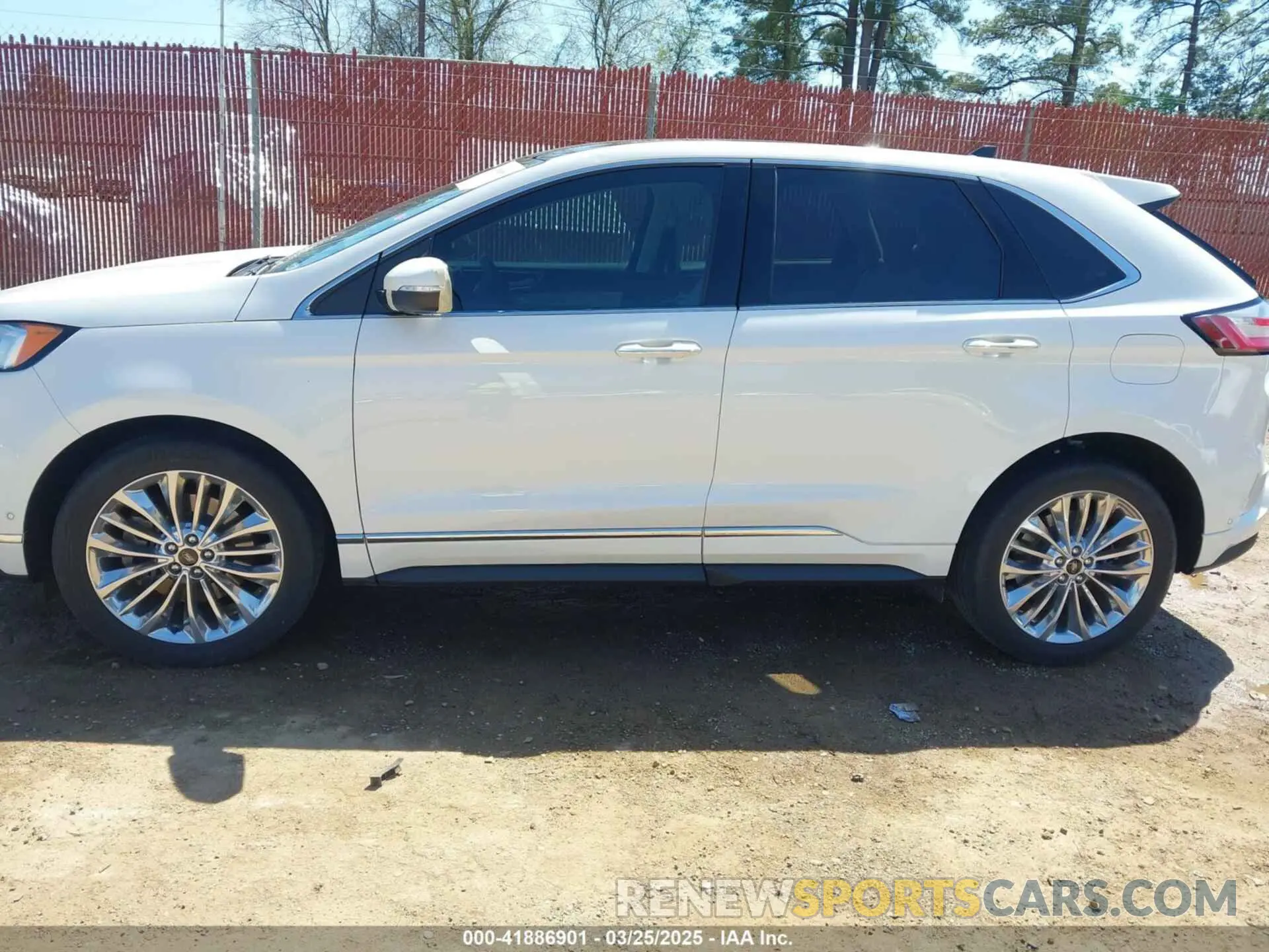14 Photograph of a damaged car 2FMPK4K9XNBA22987 FORD EDGE 2022