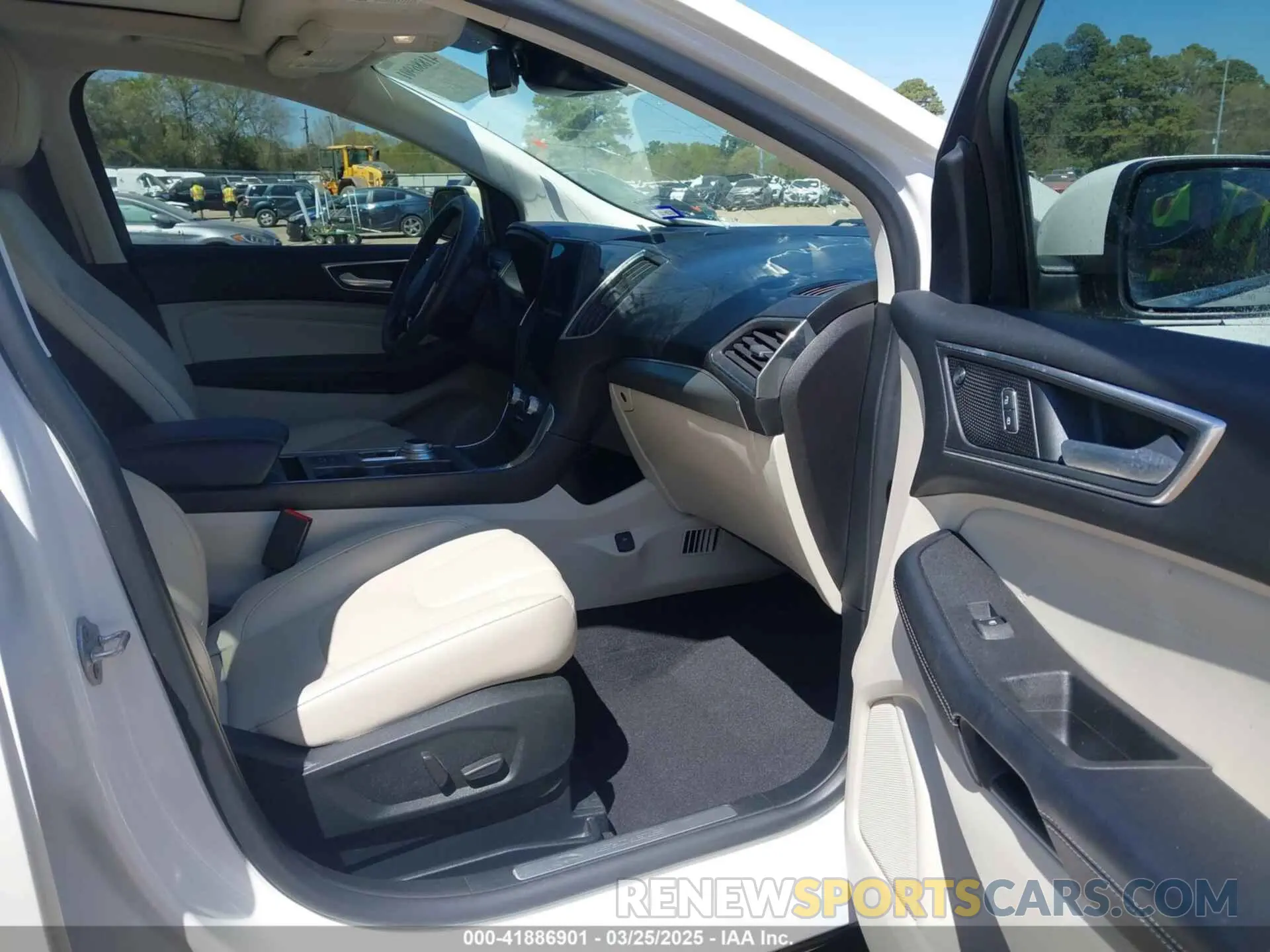 5 Photograph of a damaged car 2FMPK4K9XNBA22987 FORD EDGE 2022
