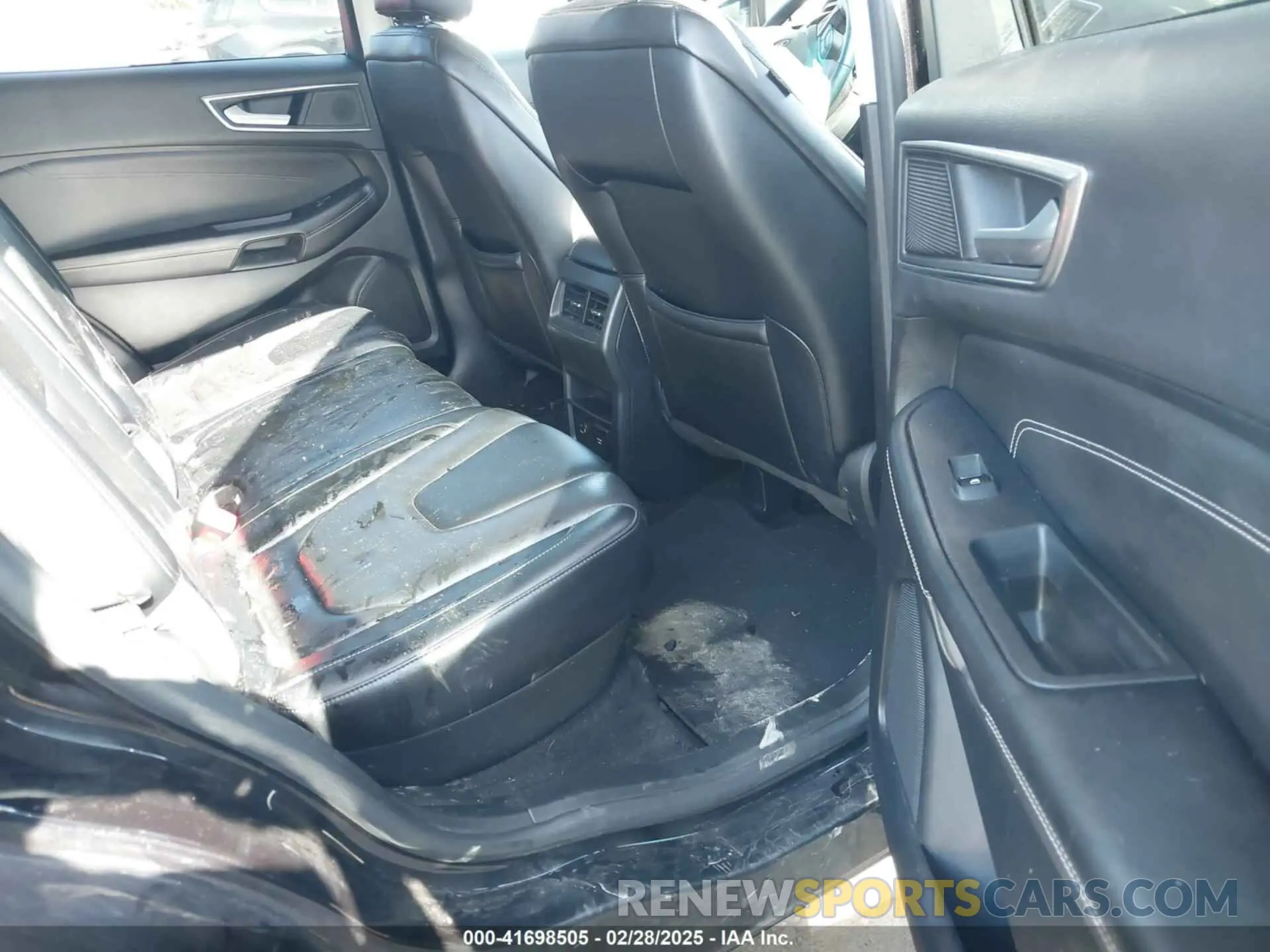 8 Photograph of a damaged car 2FMPK4K9XNBA47811 FORD EDGE 2022