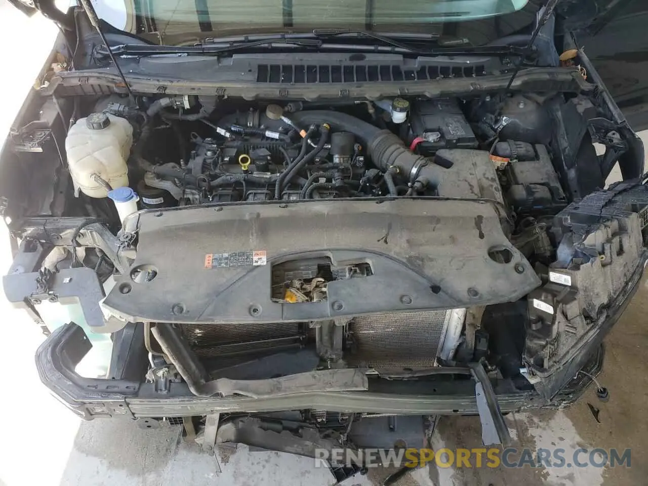11 Photograph of a damaged car 2FMPK4K9XNBA55276 FORD EDGE 2022
