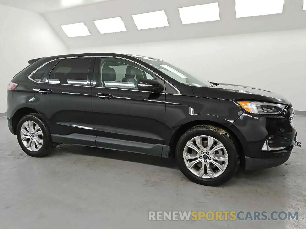 4 Photograph of a damaged car 2FMPK4K9XNBA56007 FORD EDGE 2022