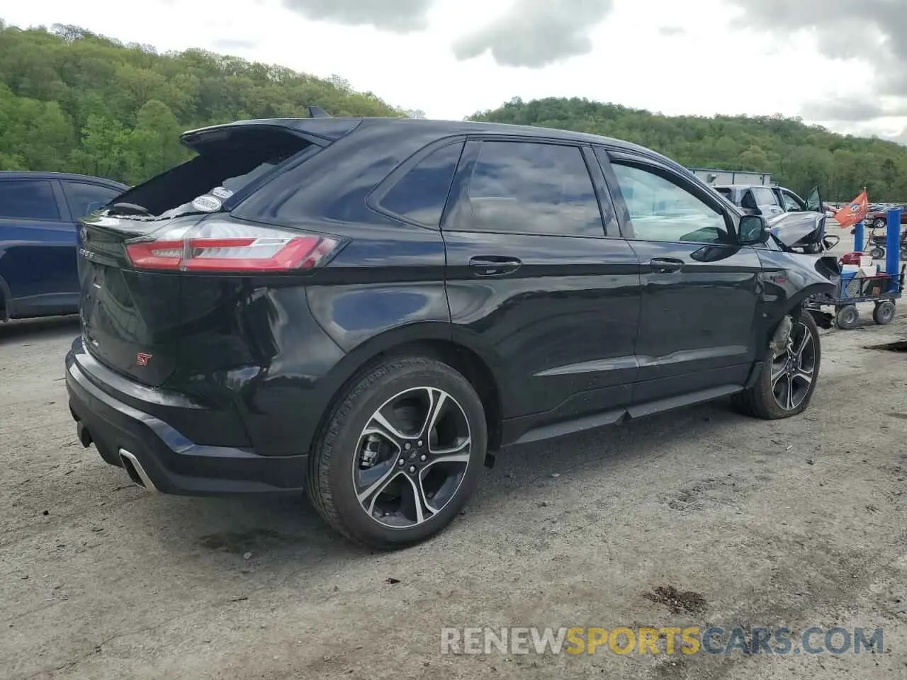 3 Photograph of a damaged car 2FMPK4AP1PBA31953 FORD EDGE 2023