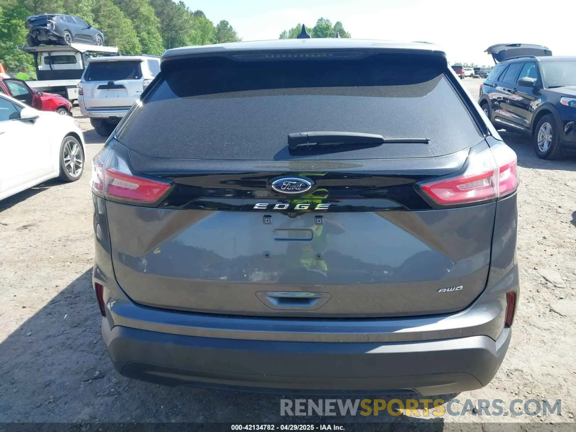 16 Photograph of a damaged car 2FMPK4G92PBA06116 FORD EDGE 2023