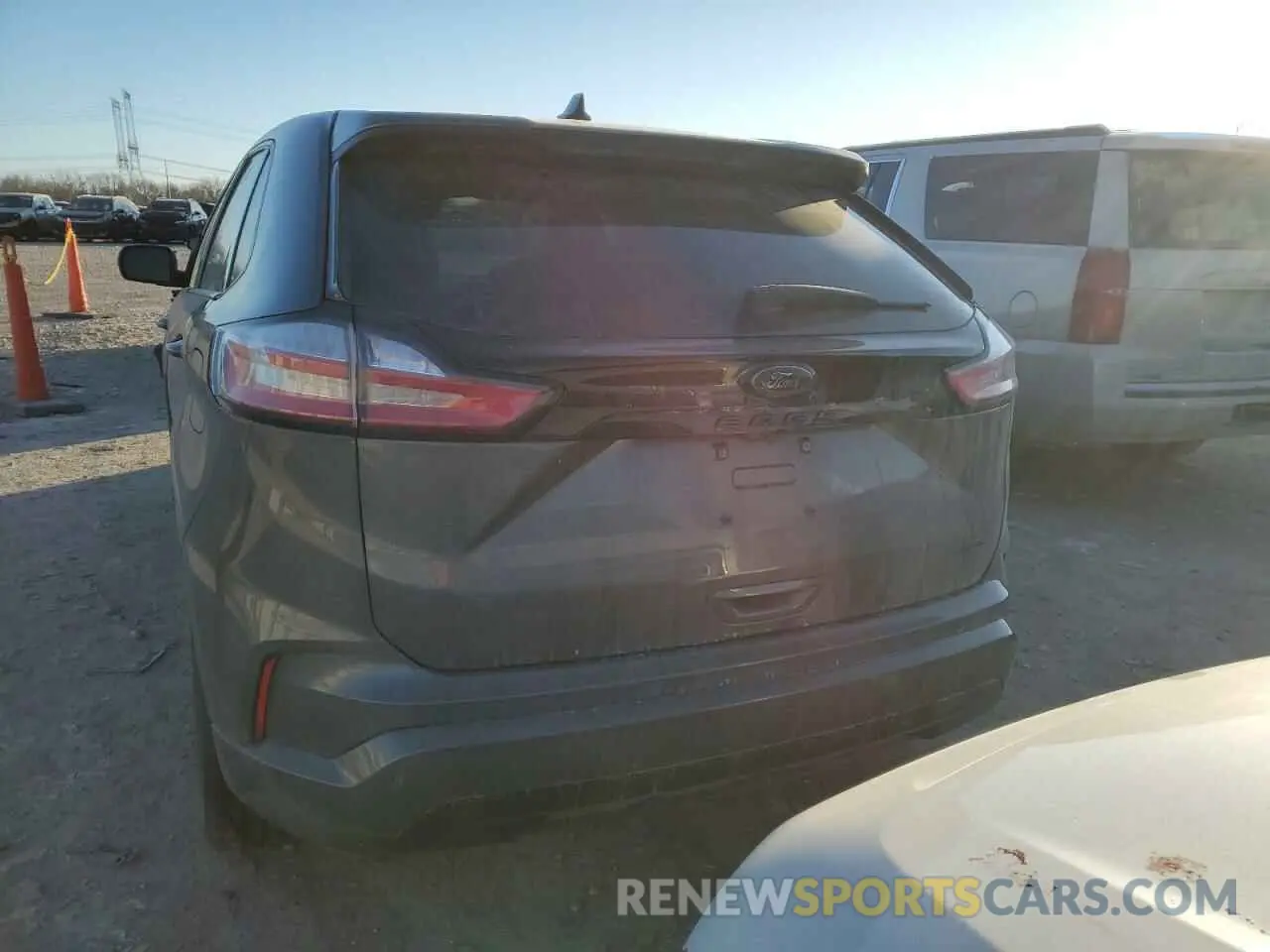 6 Photograph of a damaged car 2FMPK4G99PBA08378 FORD EDGE 2023