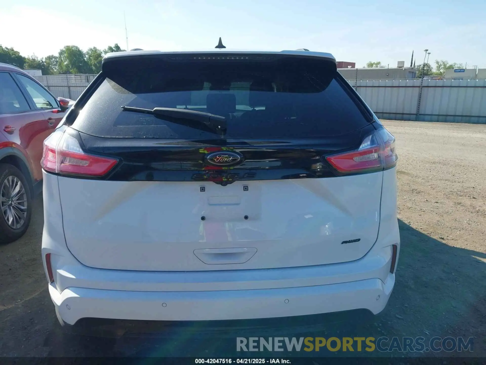 16 Photograph of a damaged car 2FMPK4G9XPBA08325 FORD EDGE 2023