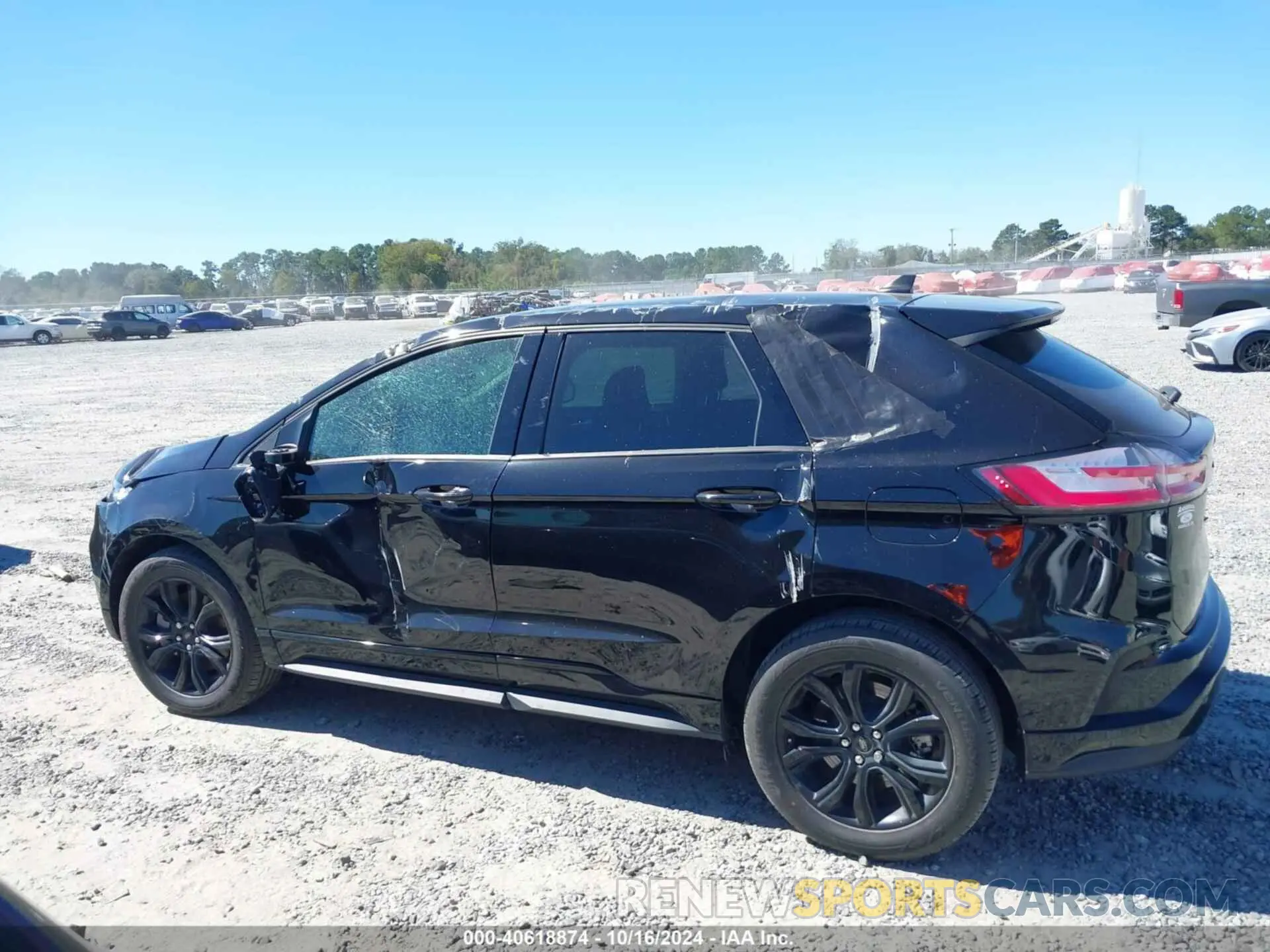 14 Photograph of a damaged car 2FMPK4G9XPBA53166 FORD EDGE 2023