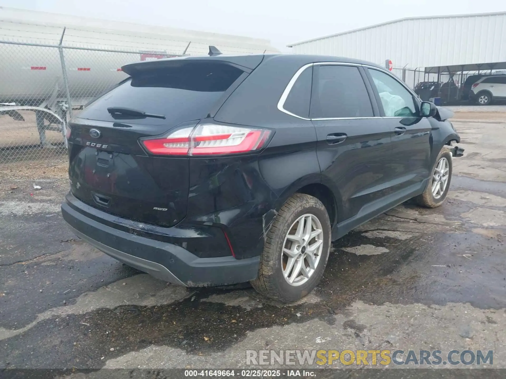 4 Photograph of a damaged car 2FMPK4J90PBA02641 FORD EDGE 2023