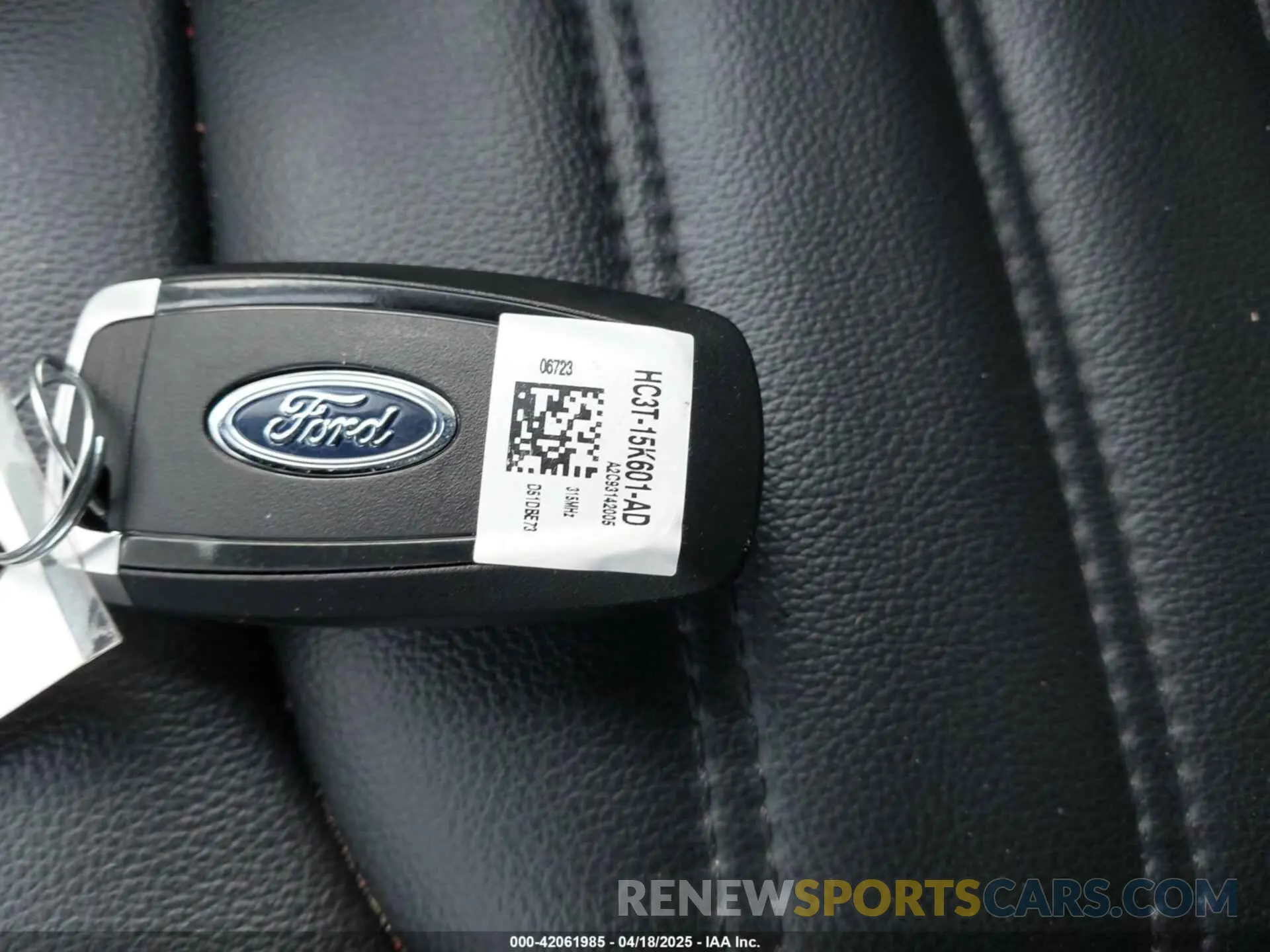11 Photograph of a damaged car 2FMPK4J92PBA24639 FORD EDGE 2023