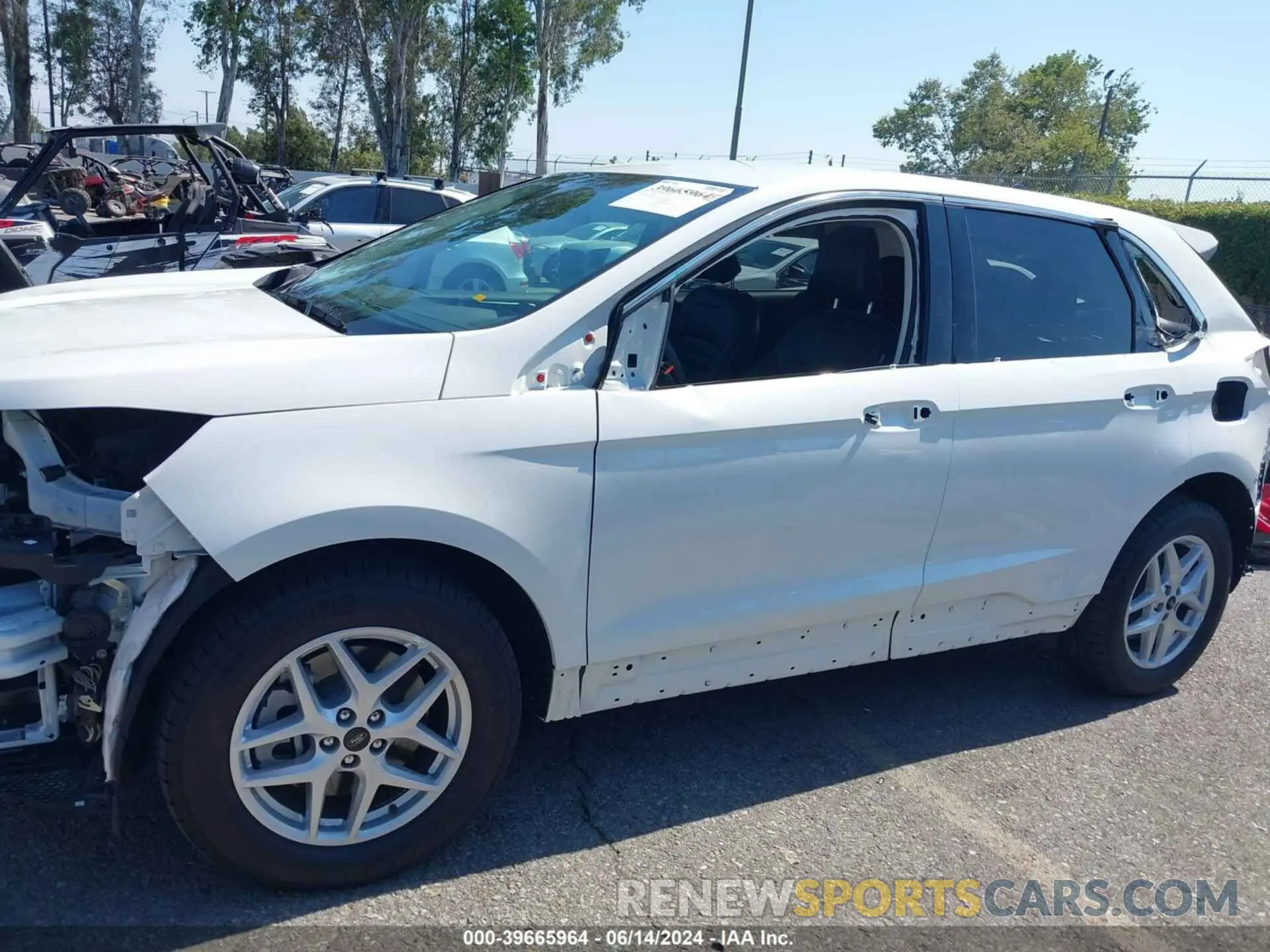15 Photograph of a damaged car 2FMPK4J93PBA09292 FORD EDGE 2023