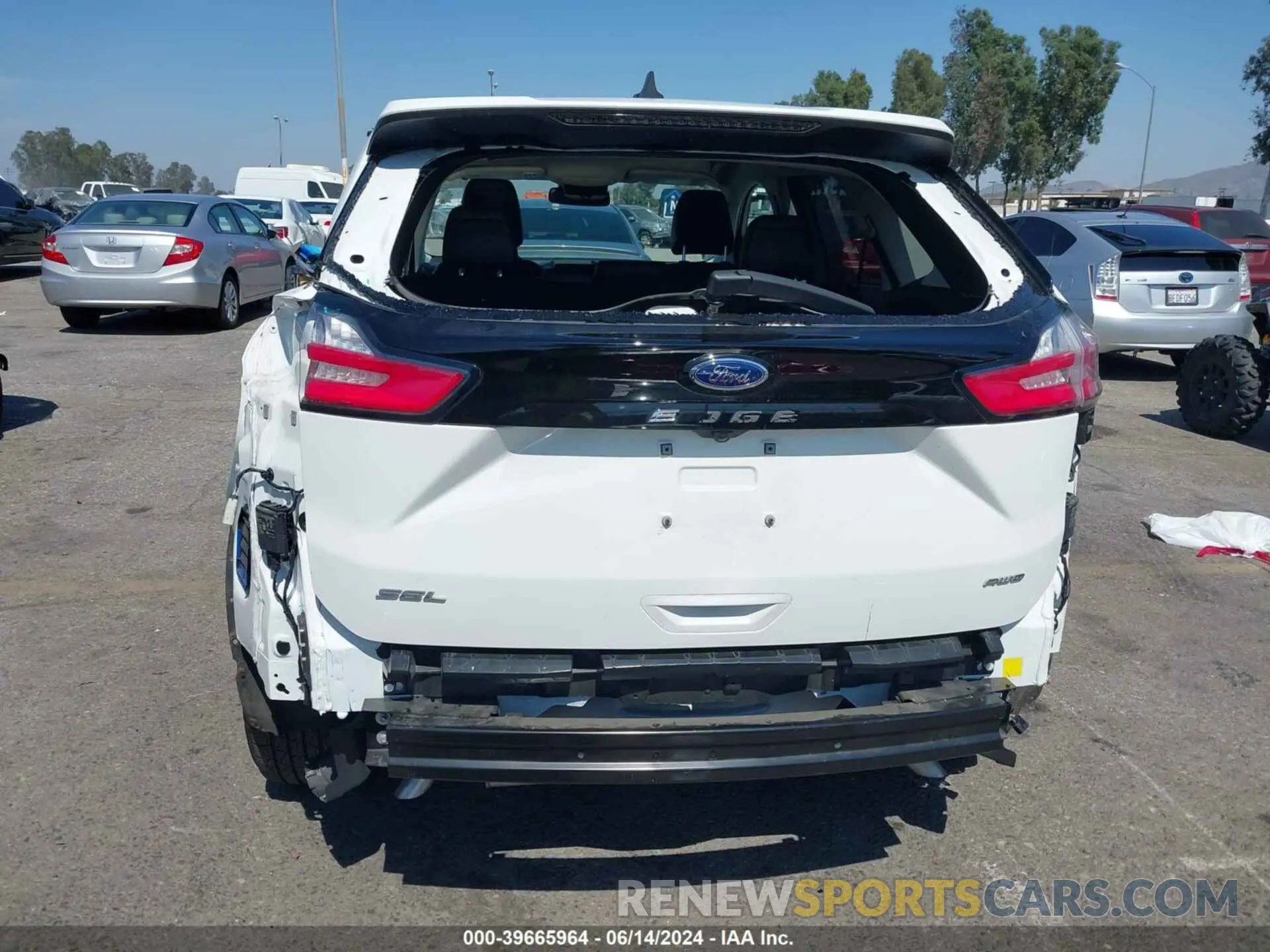 17 Photograph of a damaged car 2FMPK4J93PBA09292 FORD EDGE 2023
