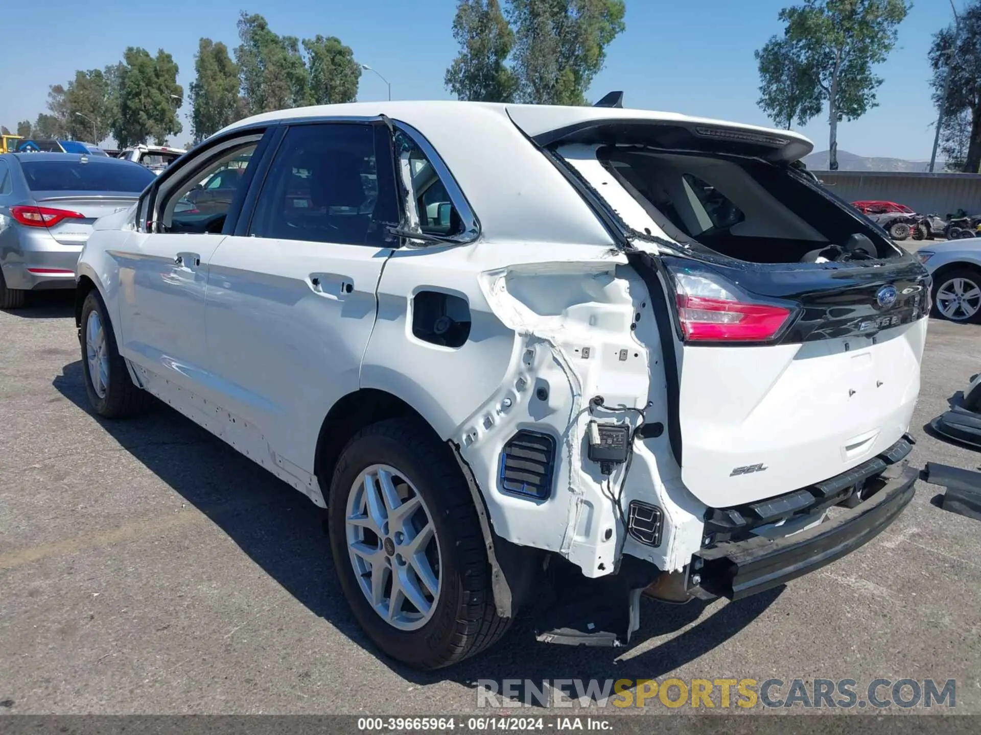 3 Photograph of a damaged car 2FMPK4J93PBA09292 FORD EDGE 2023