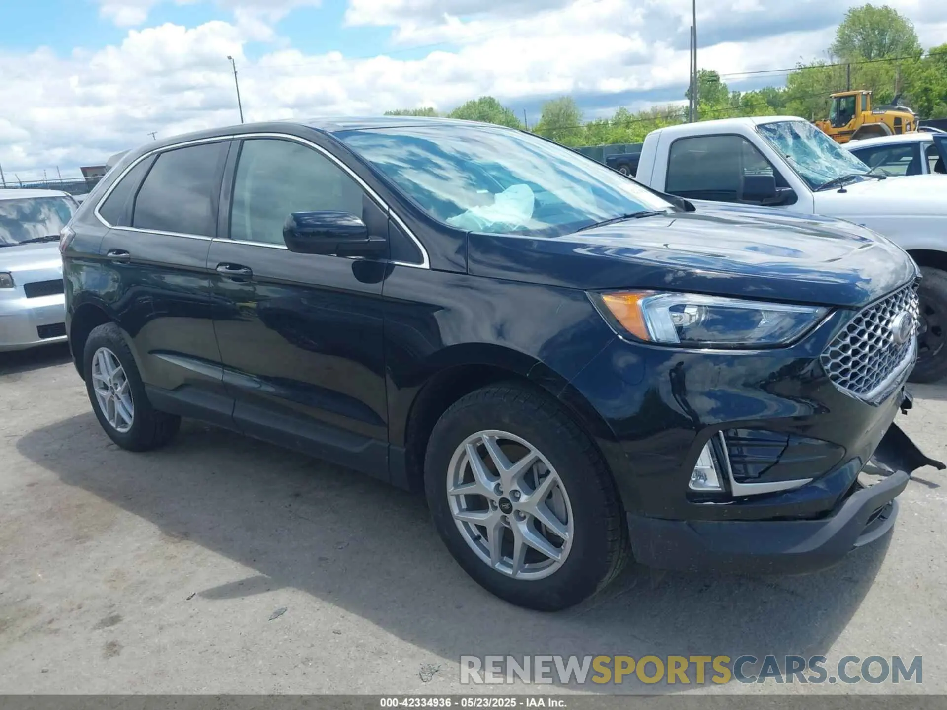 13 Photograph of a damaged car 2FMPK4J93PBA22513 FORD EDGE 2023