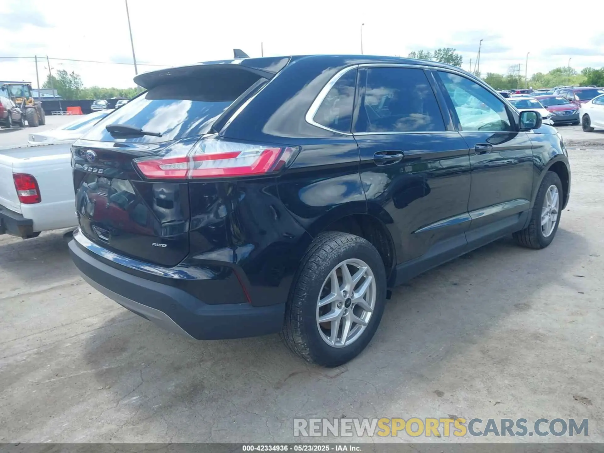 4 Photograph of a damaged car 2FMPK4J93PBA22513 FORD EDGE 2023