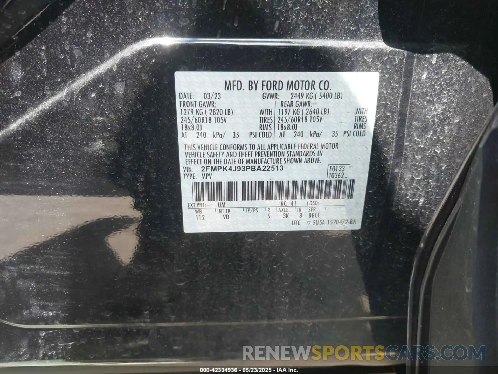 9 Photograph of a damaged car 2FMPK4J93PBA22513 FORD EDGE 2023