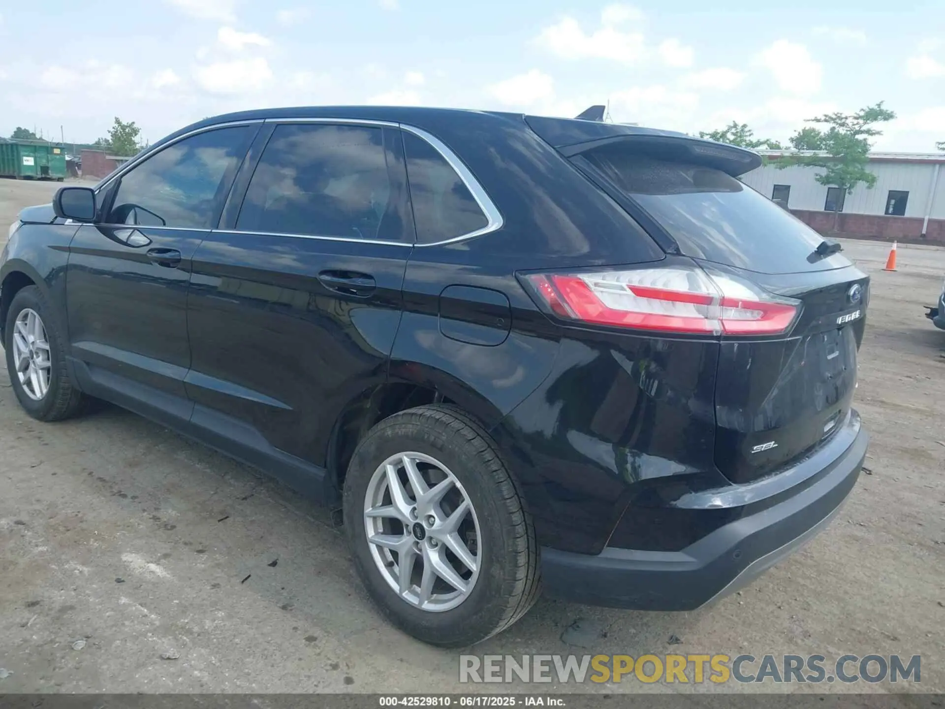 3 Photograph of a damaged car 2FMPK4J93PBA38081 FORD EDGE 2023