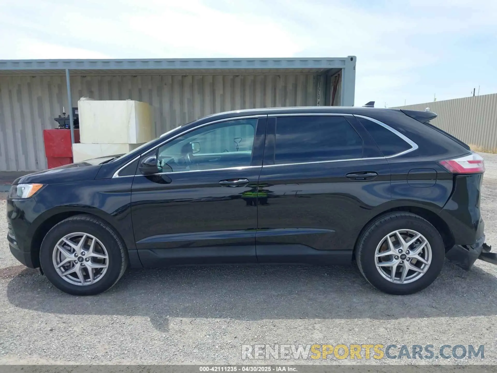 14 Photograph of a damaged car 2FMPK4J93PBA39005 FORD EDGE 2023