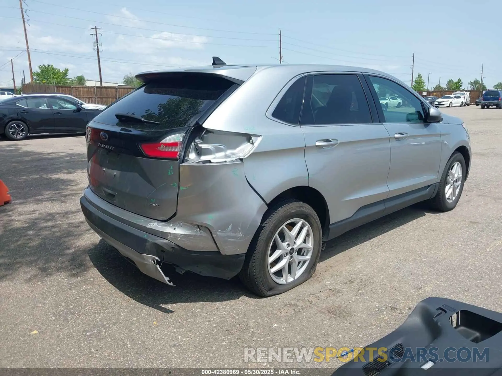 4 Photograph of a damaged car 2FMPK4J93PBA46715 FORD EDGE 2023