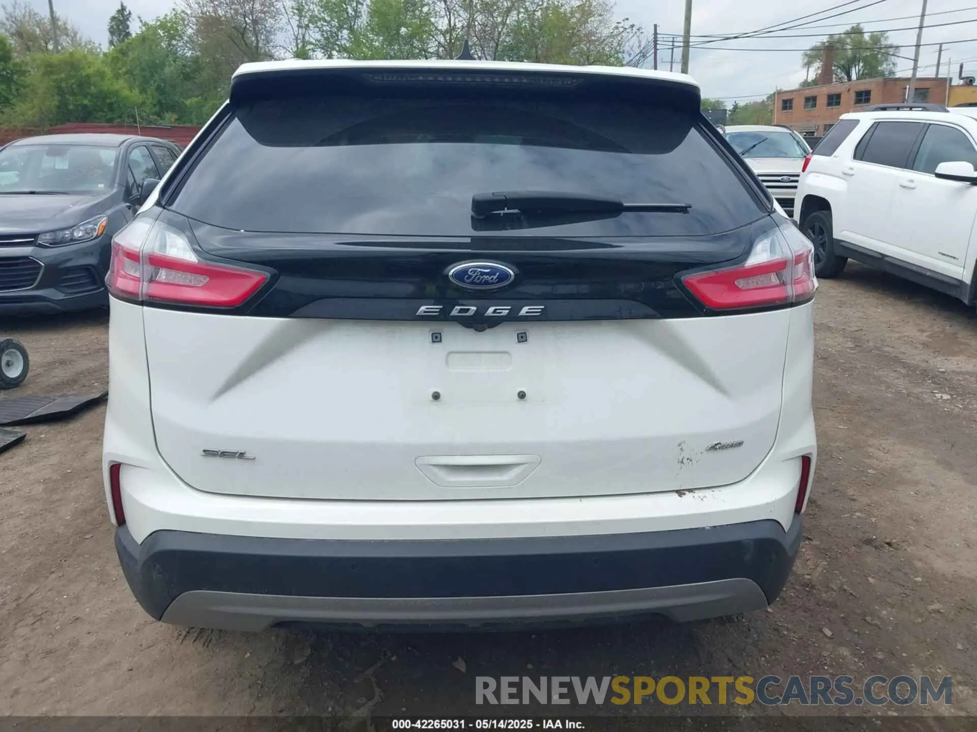 16 Photograph of a damaged car 2FMPK4J93PBA52725 FORD EDGE 2023
