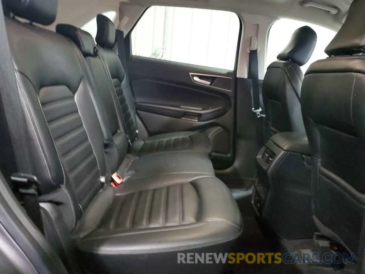 11 Photograph of a damaged car 2FMPK4J94PBA22861 FORD EDGE 2023