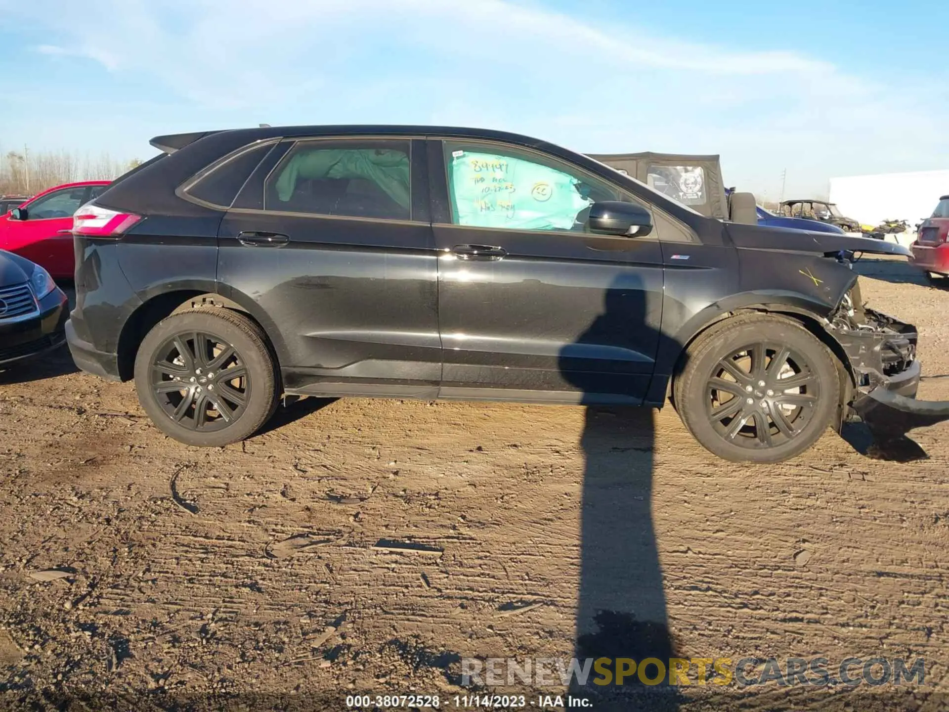 13 Photograph of a damaged car 2FMPK4J95PBA09729 FORD EDGE 2023