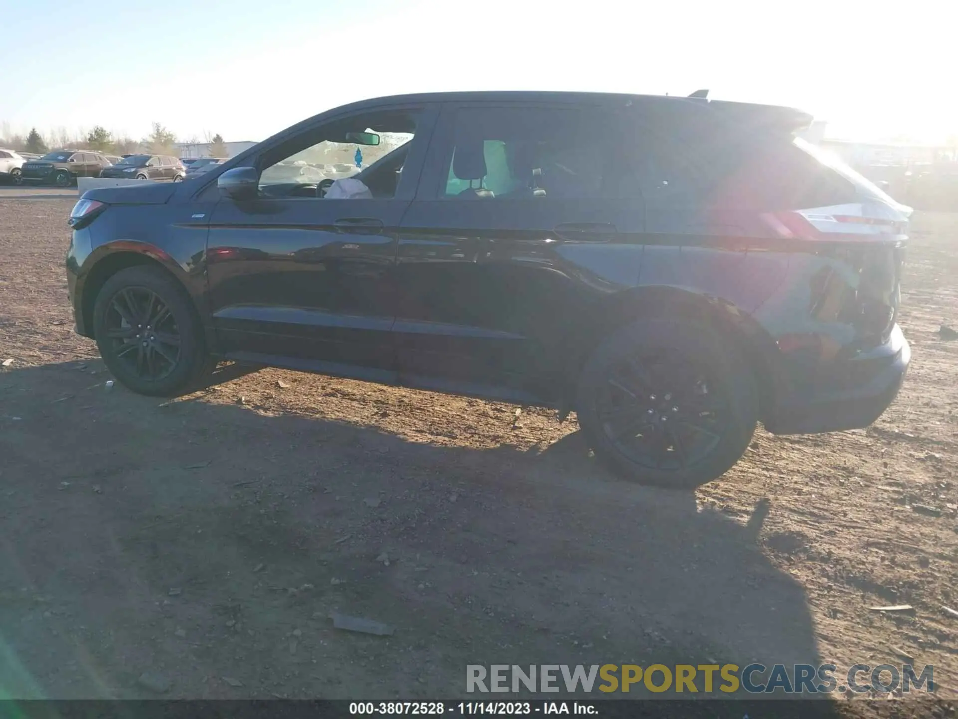 14 Photograph of a damaged car 2FMPK4J95PBA09729 FORD EDGE 2023