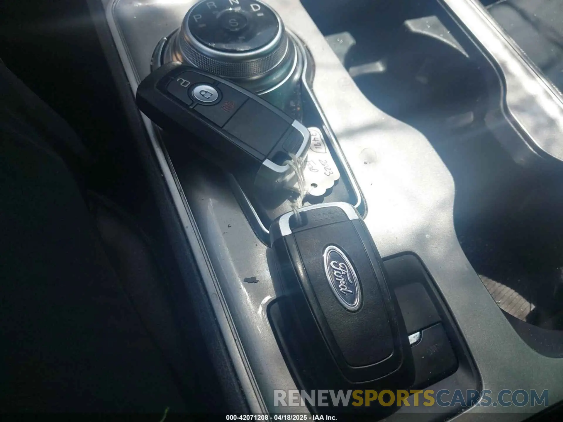 11 Photograph of a damaged car 2FMPK4J97PBA31506 FORD EDGE 2023