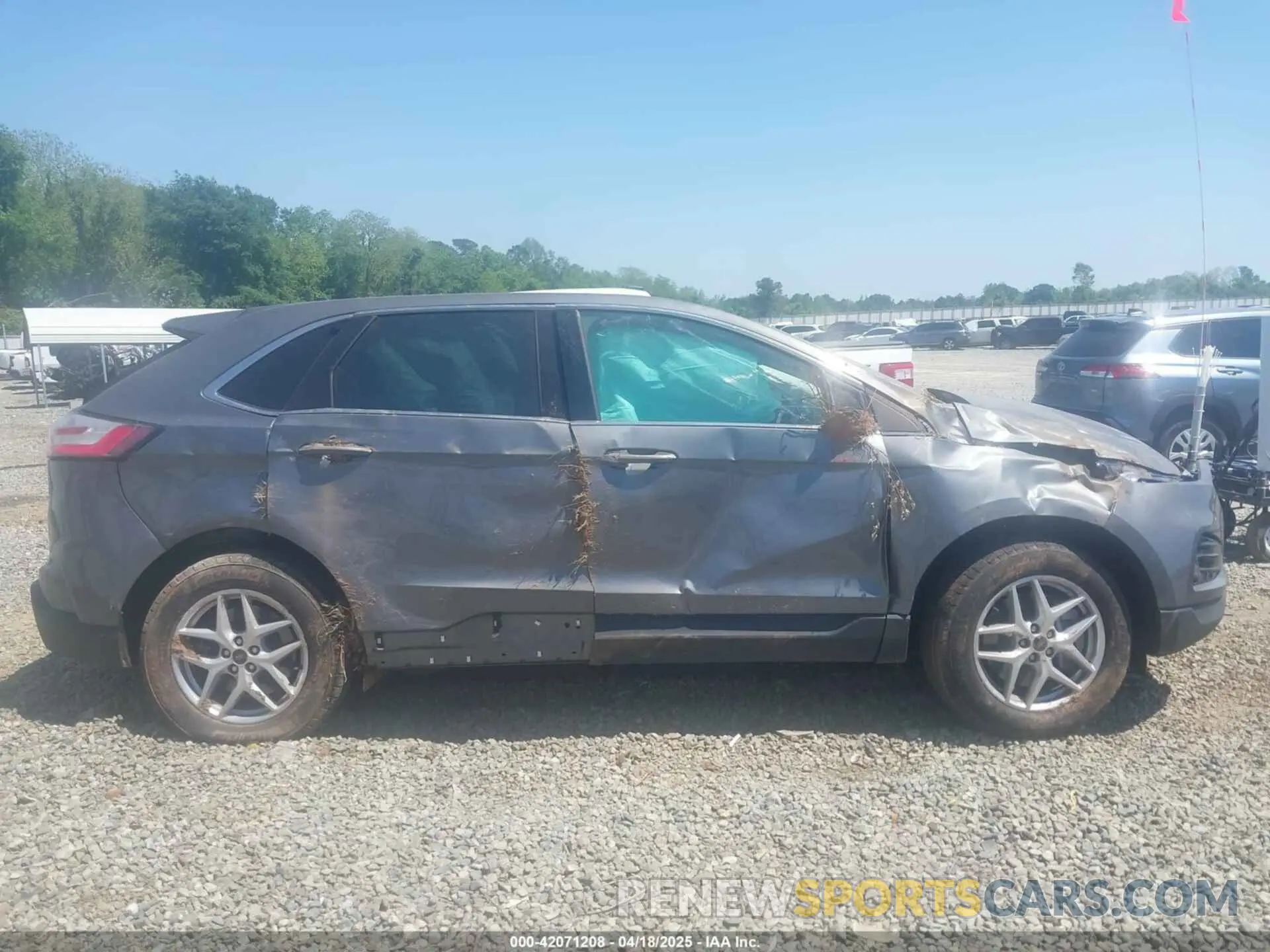 13 Photograph of a damaged car 2FMPK4J97PBA31506 FORD EDGE 2023