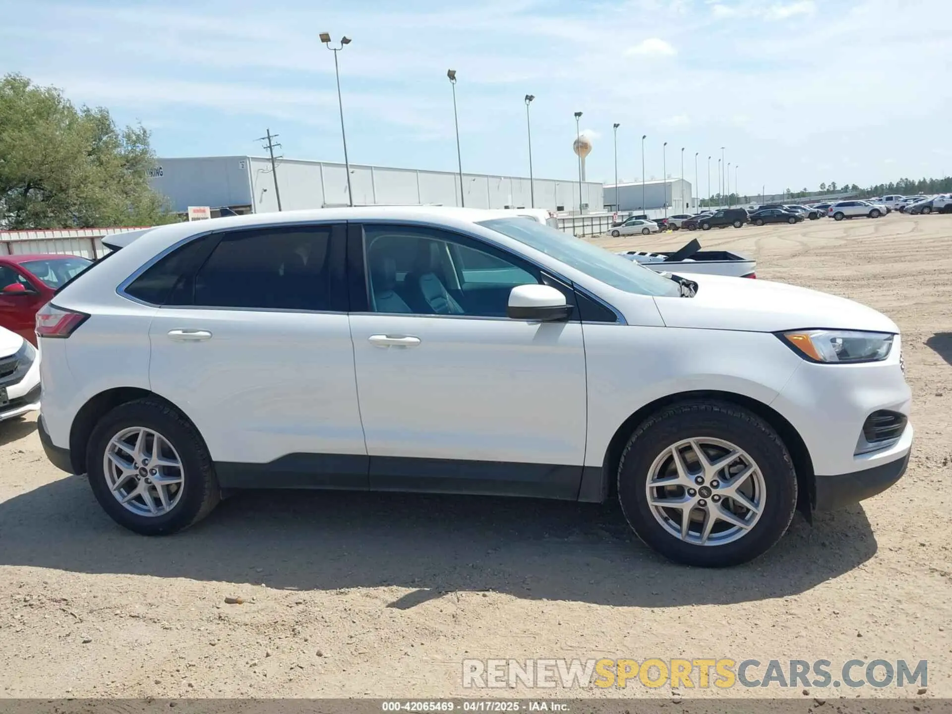 14 Photograph of a damaged car 2FMPK4J97PBA47706 FORD EDGE 2023