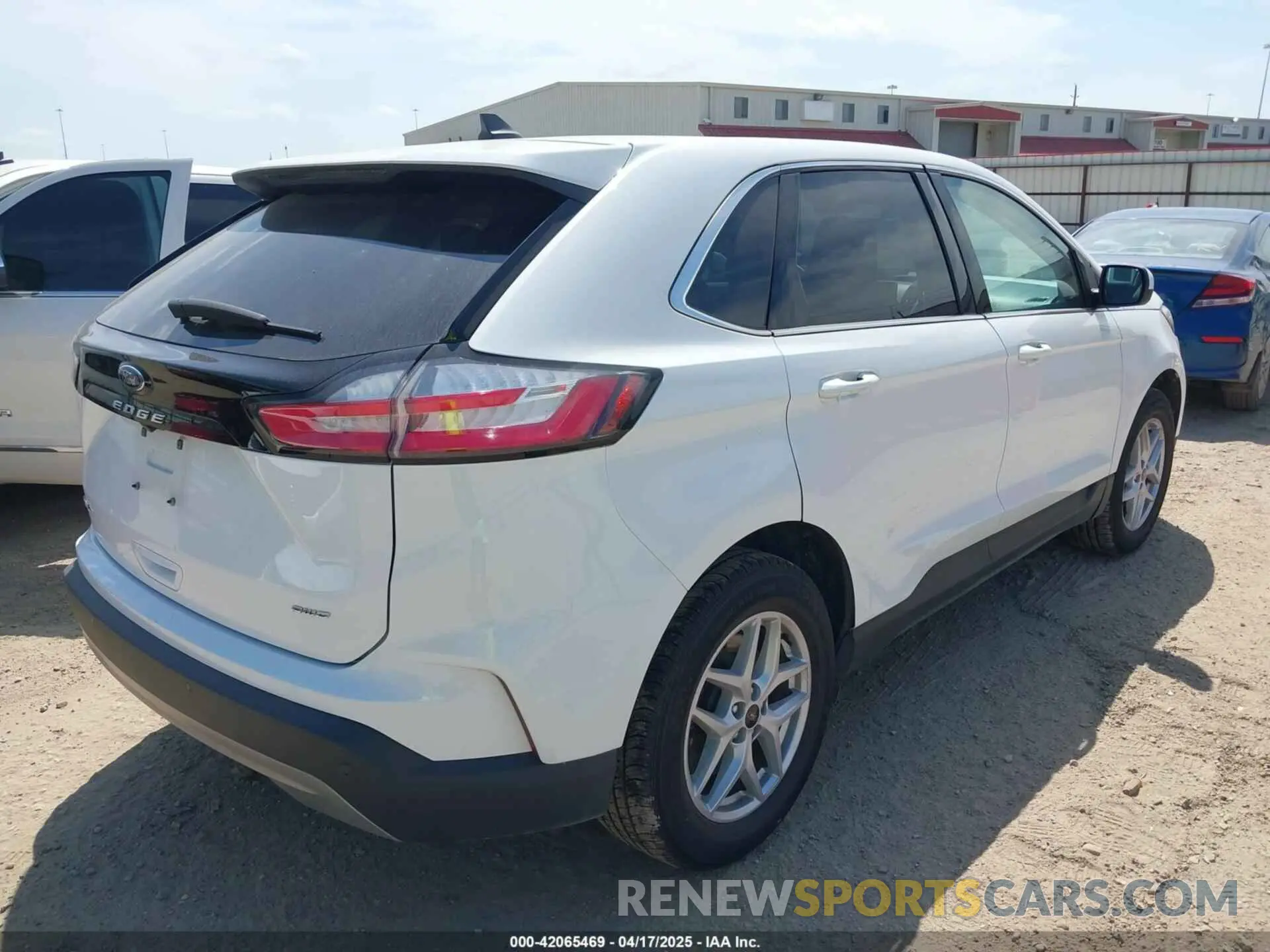 4 Photograph of a damaged car 2FMPK4J97PBA47706 FORD EDGE 2023