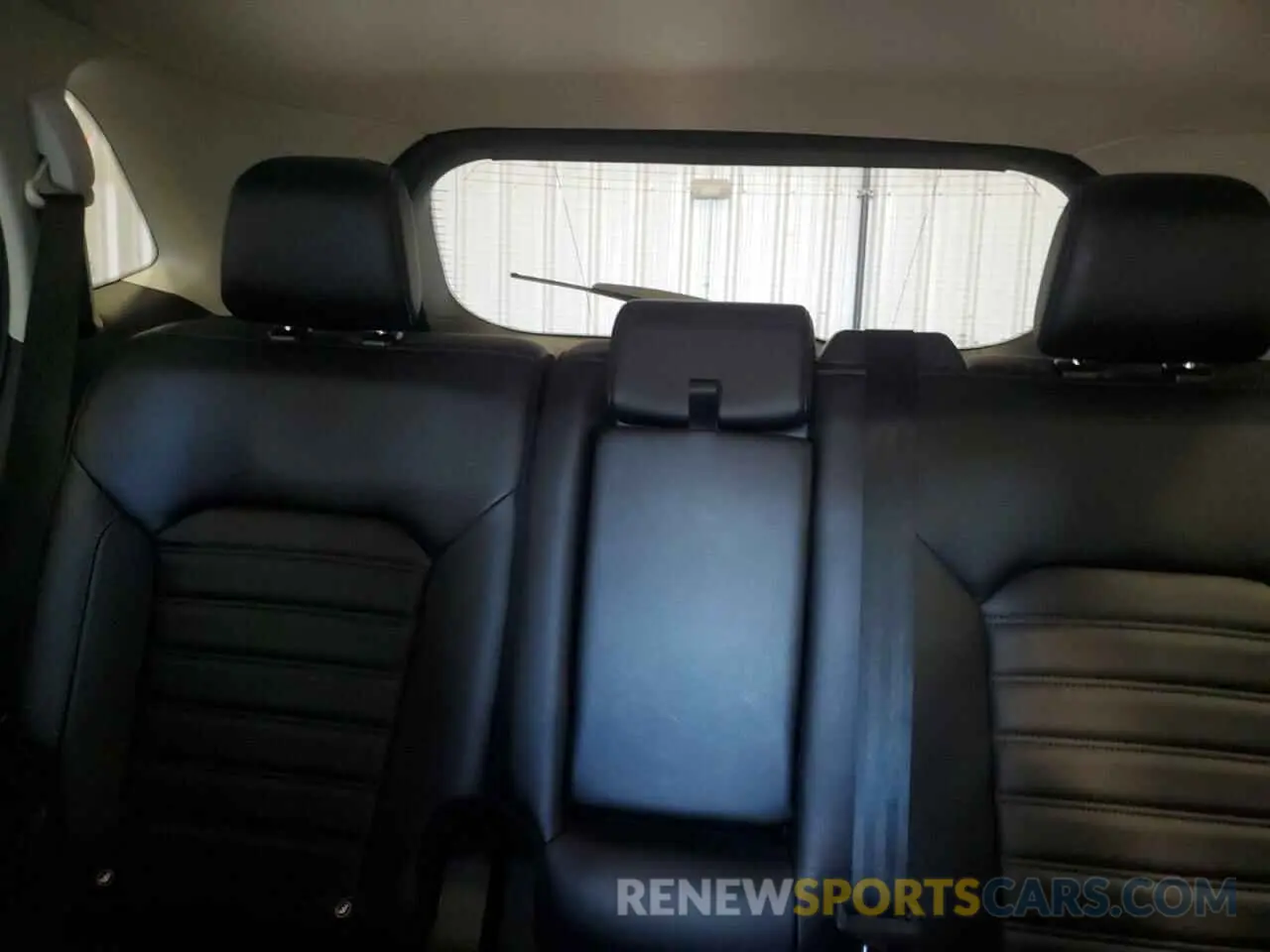 10 Photograph of a damaged car 2FMPK4J99PBA50395 FORD EDGE 2023