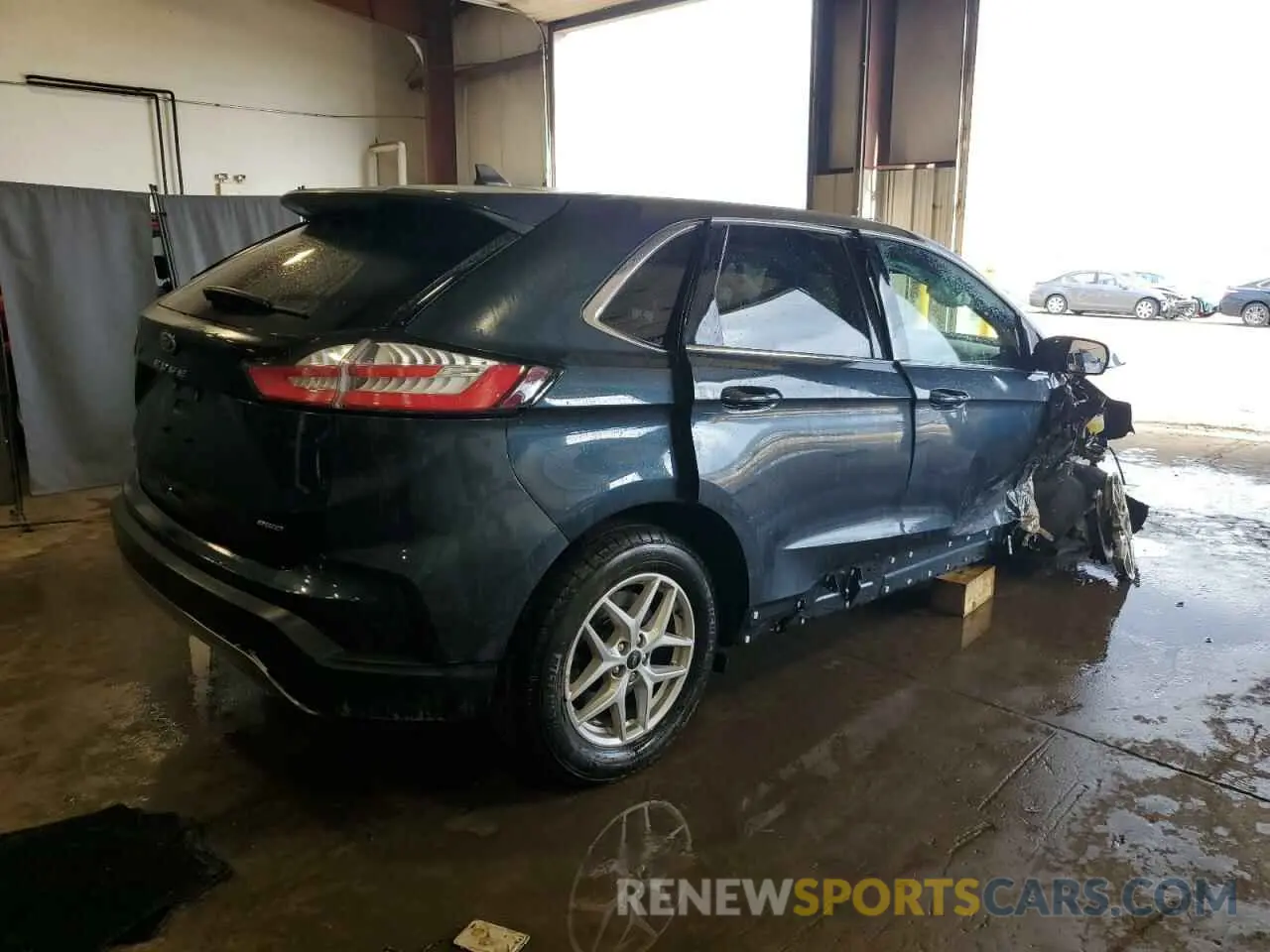 3 Photograph of a damaged car 2FMPK4J9XPBA11475 FORD EDGE 2023