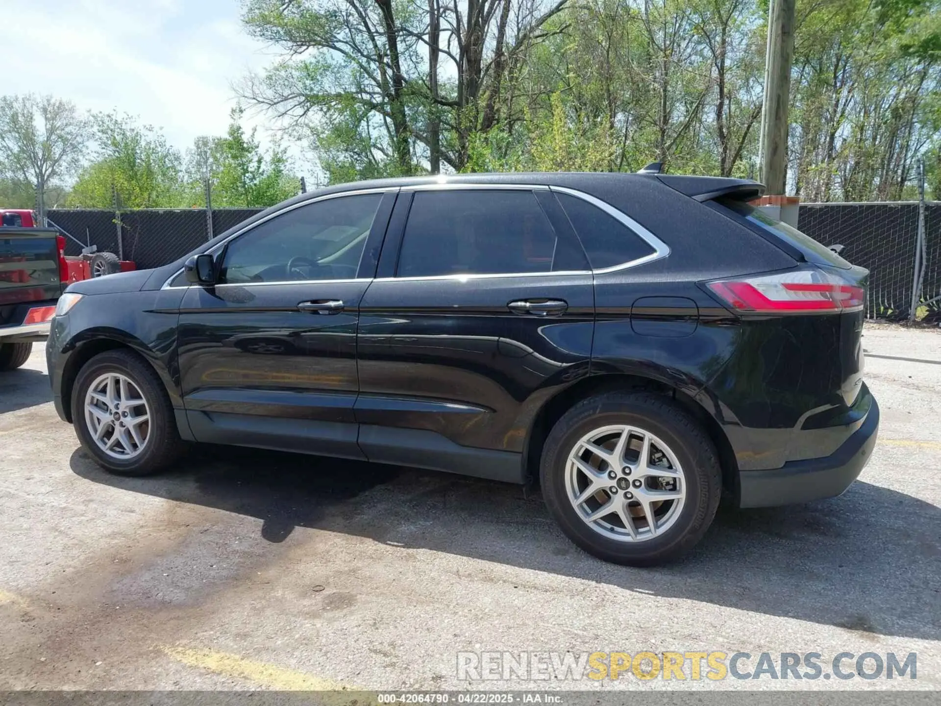14 Photograph of a damaged car 2FMPK4J9XPBA21925 FORD EDGE 2023